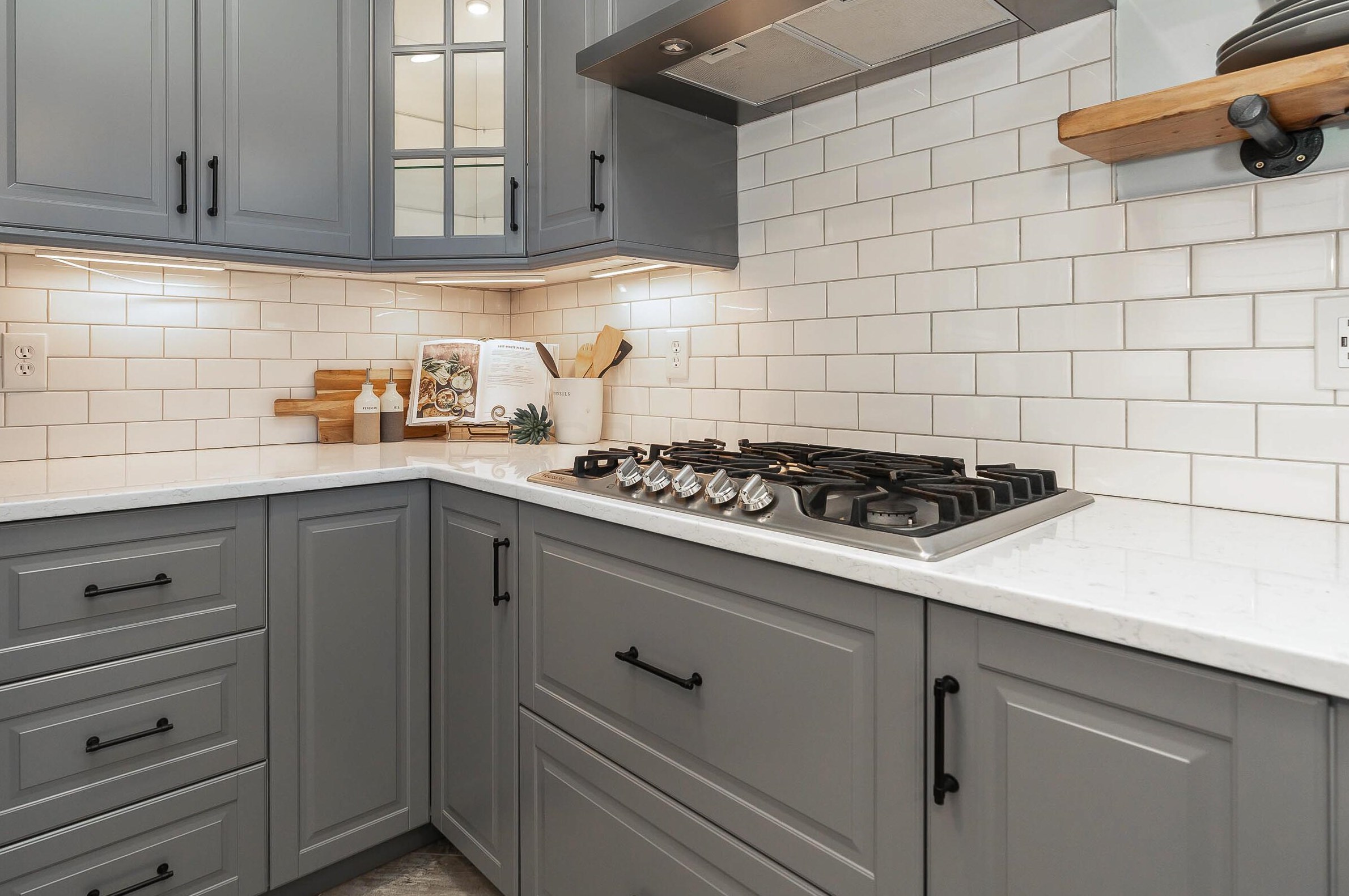 219 Huron Ave, Columbus OH 43204-2662 exterior