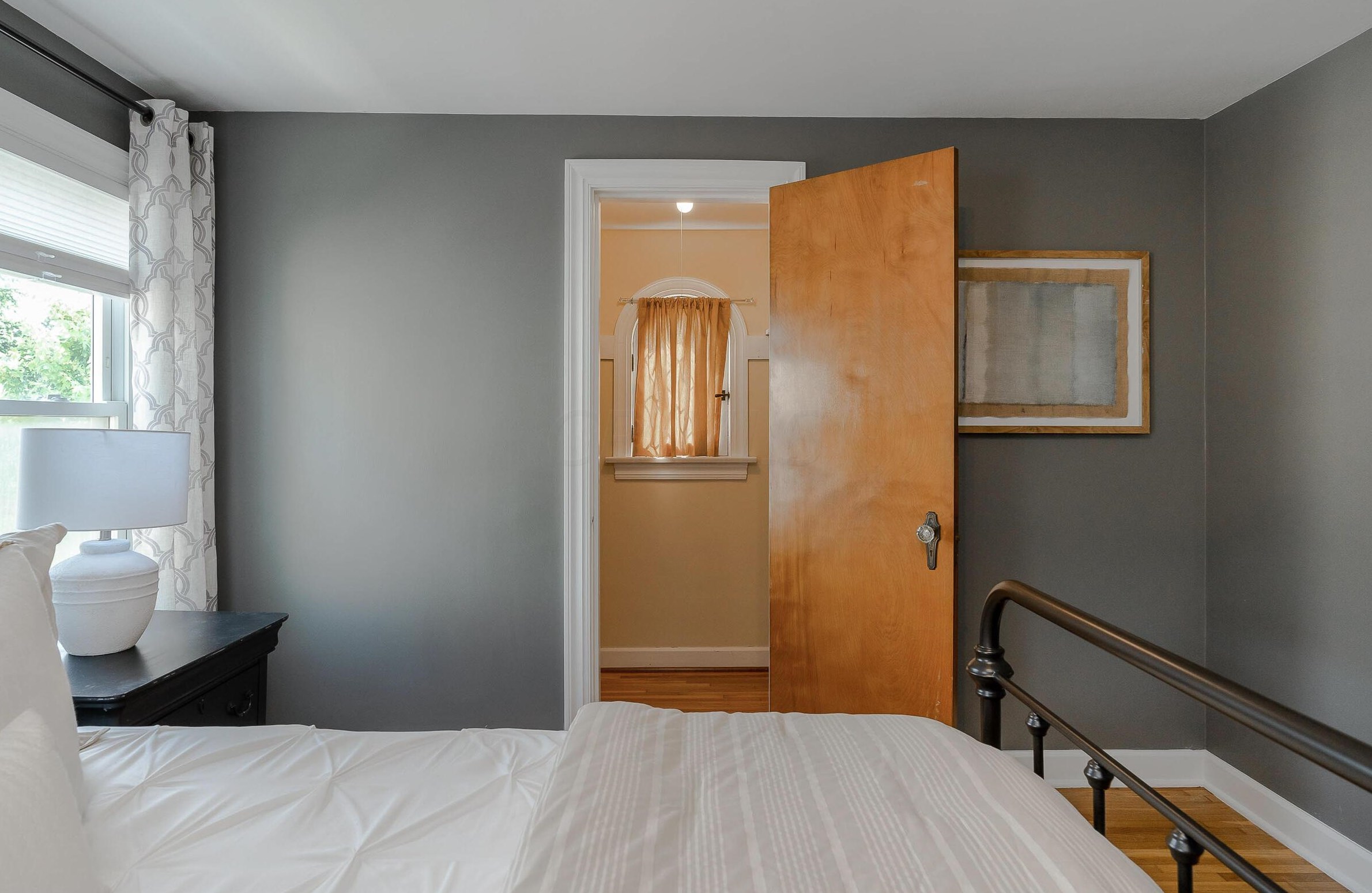 219 Huron Ave, Columbus OH 43204-2662 exterior