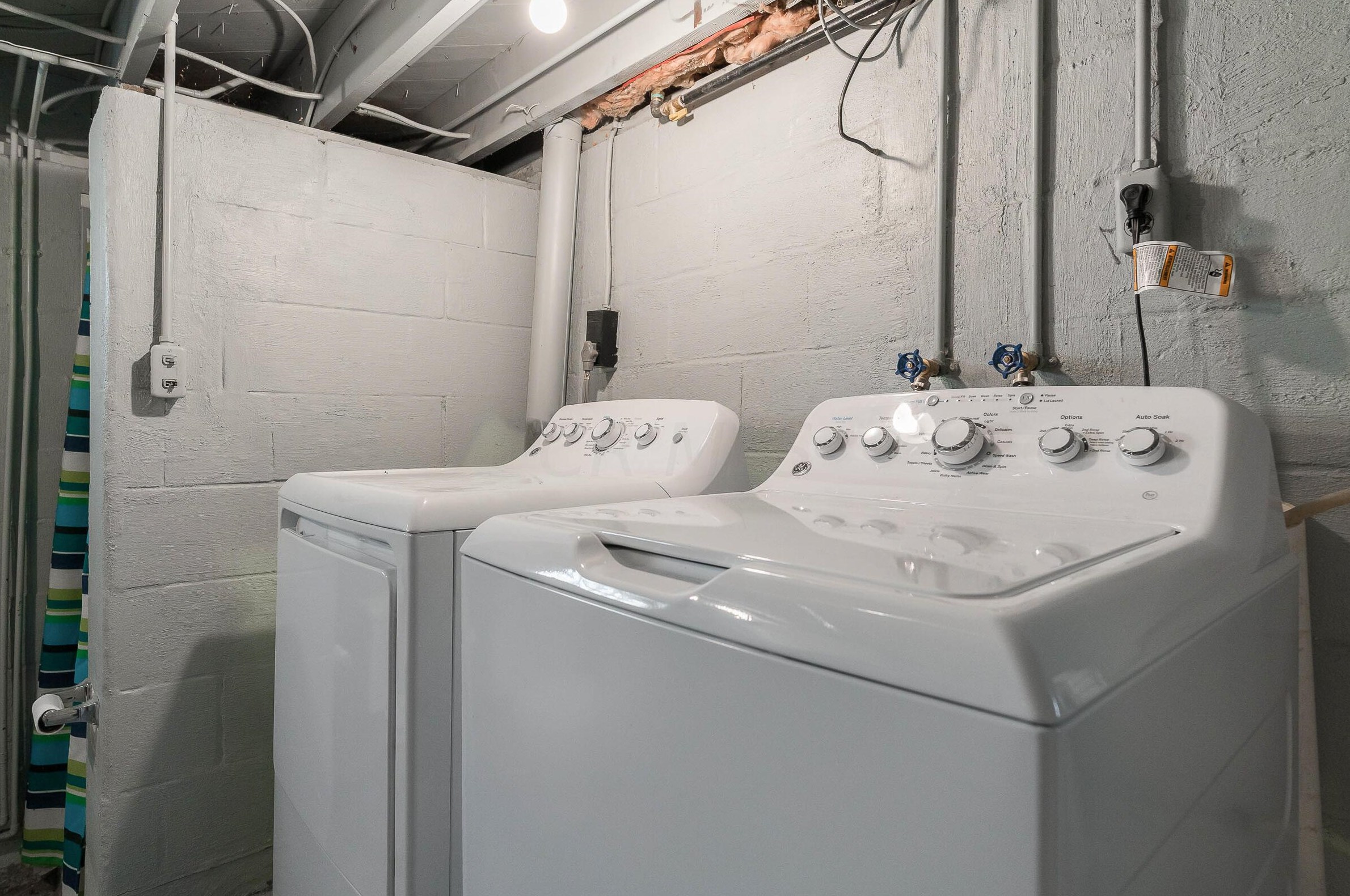 219 Huron Ave, Columbus OH 43204-2662 exterior