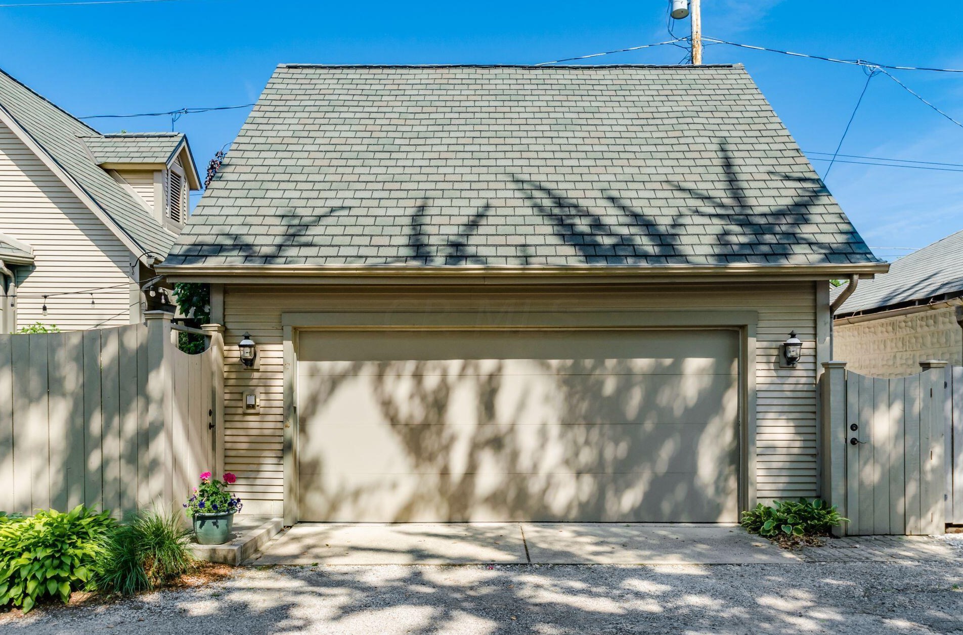 751 Jaeger St, Columbus OH 43206-2273 exterior