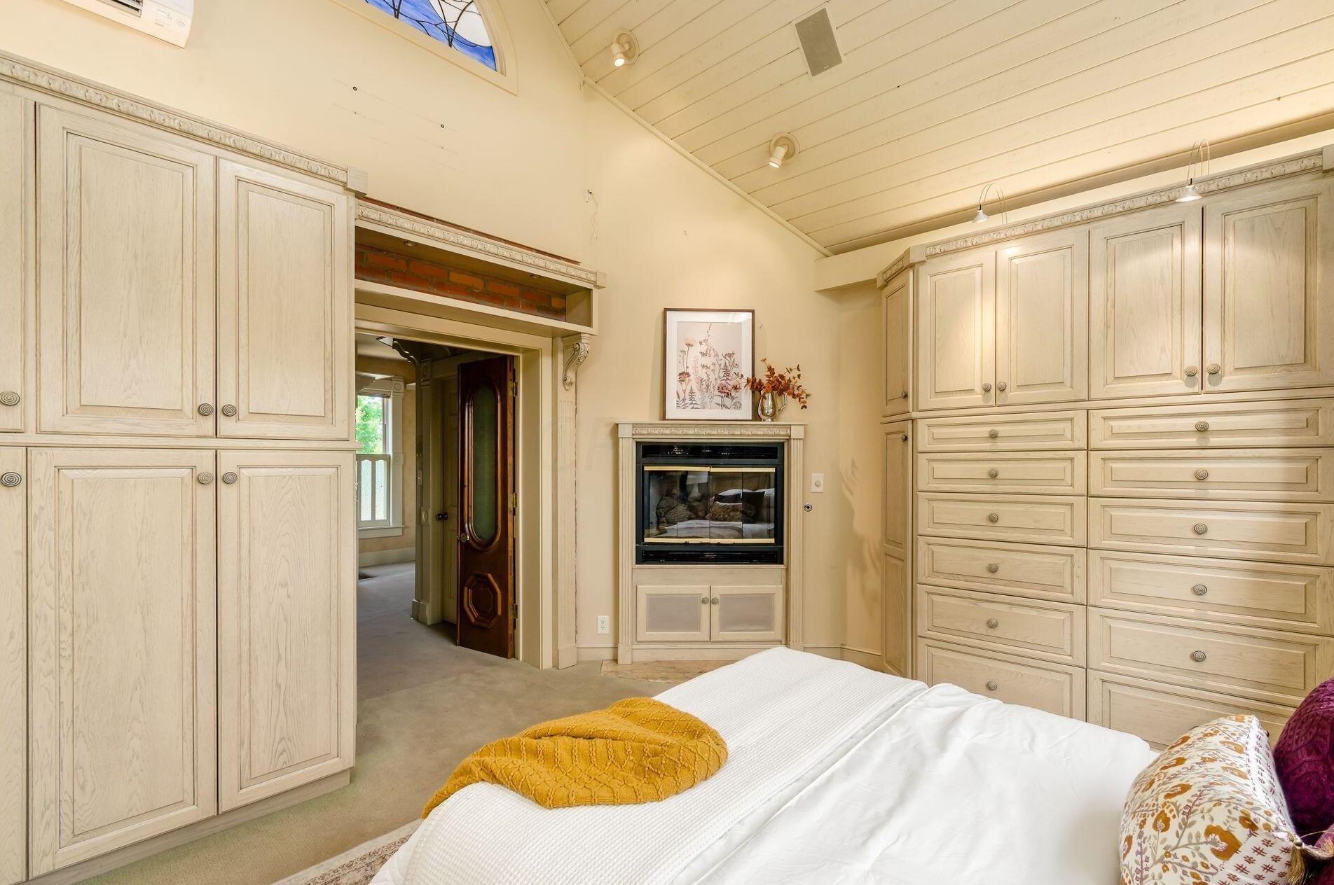 751 Jaeger St, Columbus OH 43206-2273 exterior