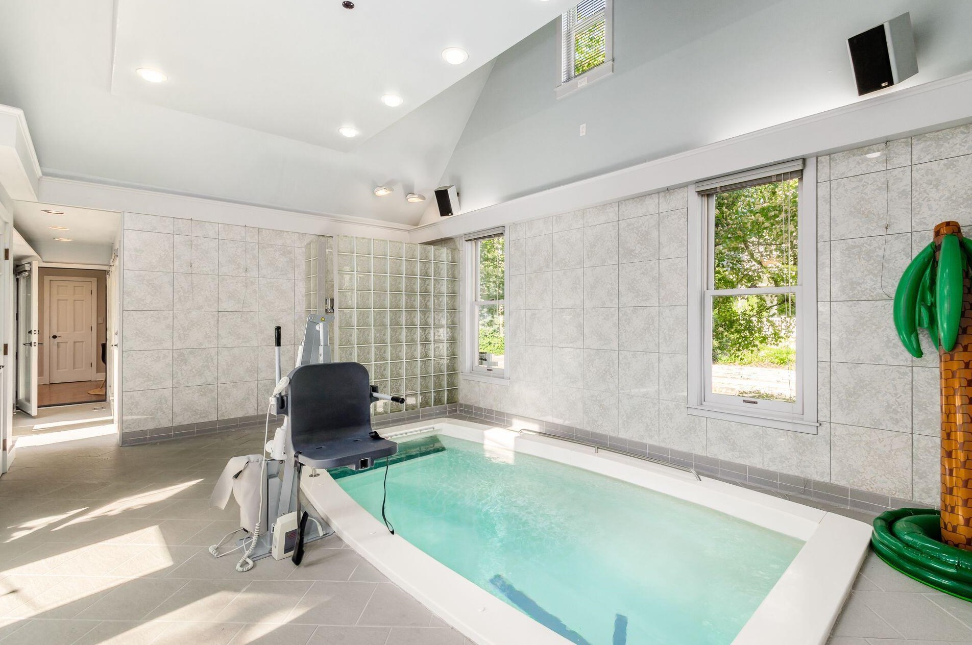 751 Jaeger St, Columbus OH 43206-2273 exterior