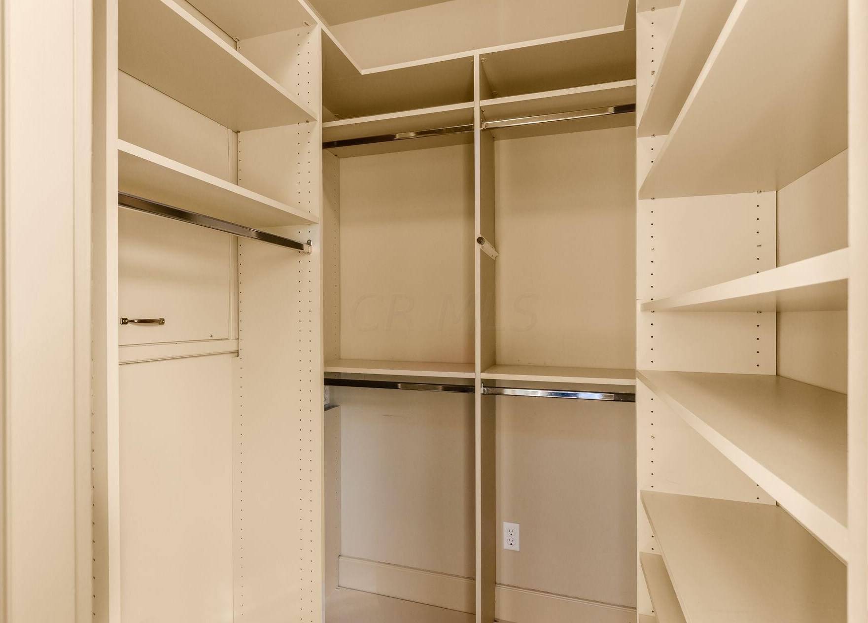 751 Jaeger St, Columbus OH 43206-2273 exterior