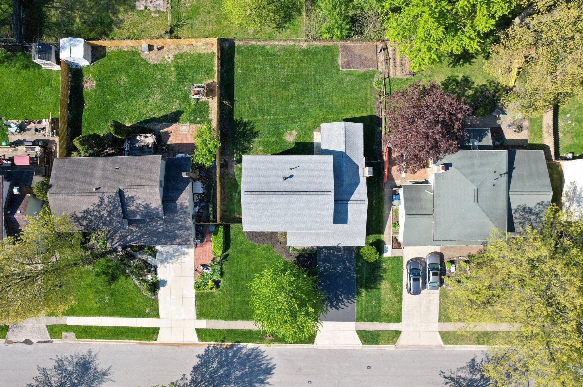 1762 Staffordshire Rd, Columbus OH 43229-2141 exterior