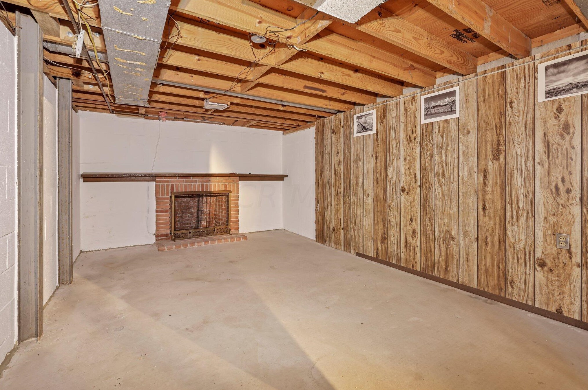 1762 Staffordshire Rd, Columbus OH 43229-2141 exterior