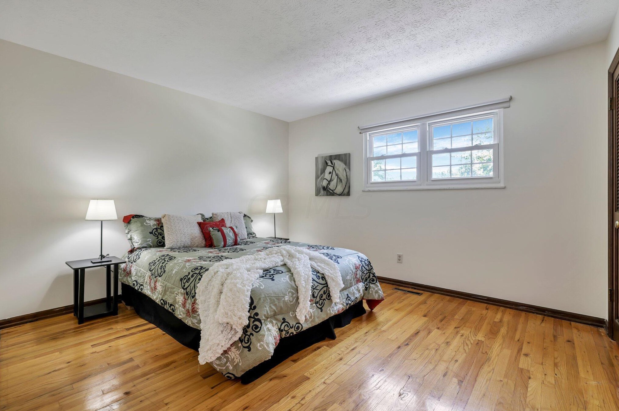 1762 Staffordshire Rd, Columbus OH 43229-2141 exterior