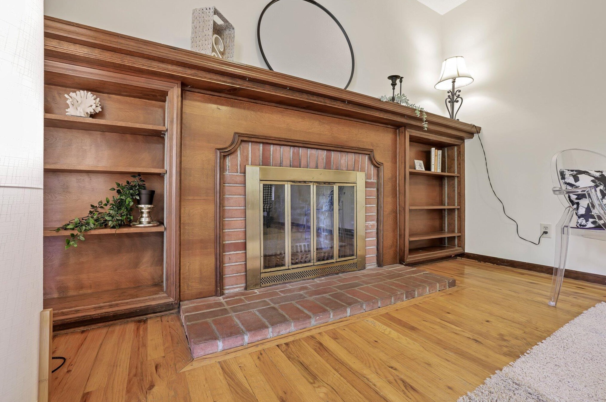 1762 Staffordshire Rd, Columbus OH 43229-2141 exterior