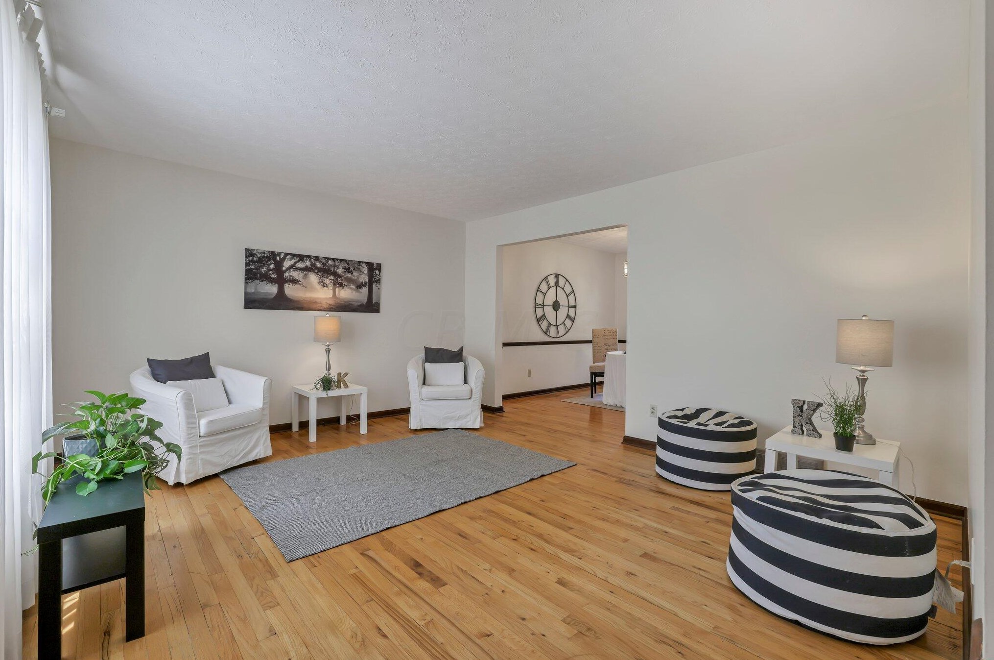 1762 Staffordshire Rd, Columbus OH 43229-2141 exterior