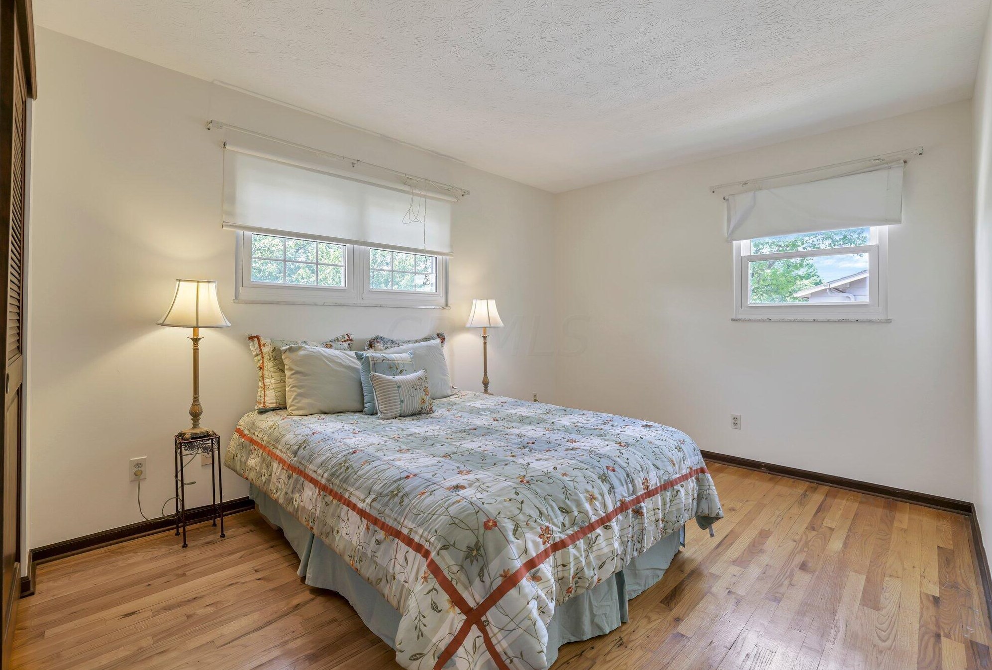 1762 Staffordshire Rd, Columbus OH 43229-2141 exterior