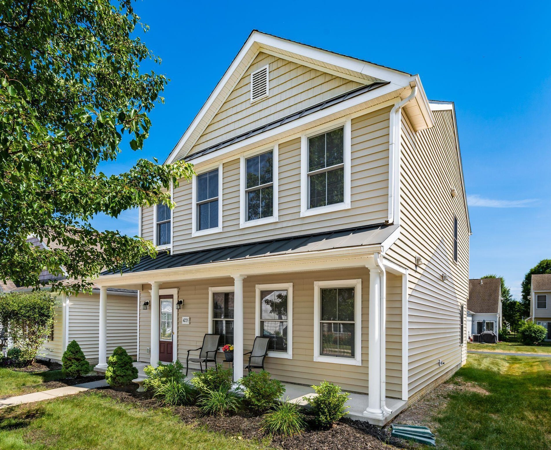 4275 White Spruce Ln, Darbydale, OH 43123-1493