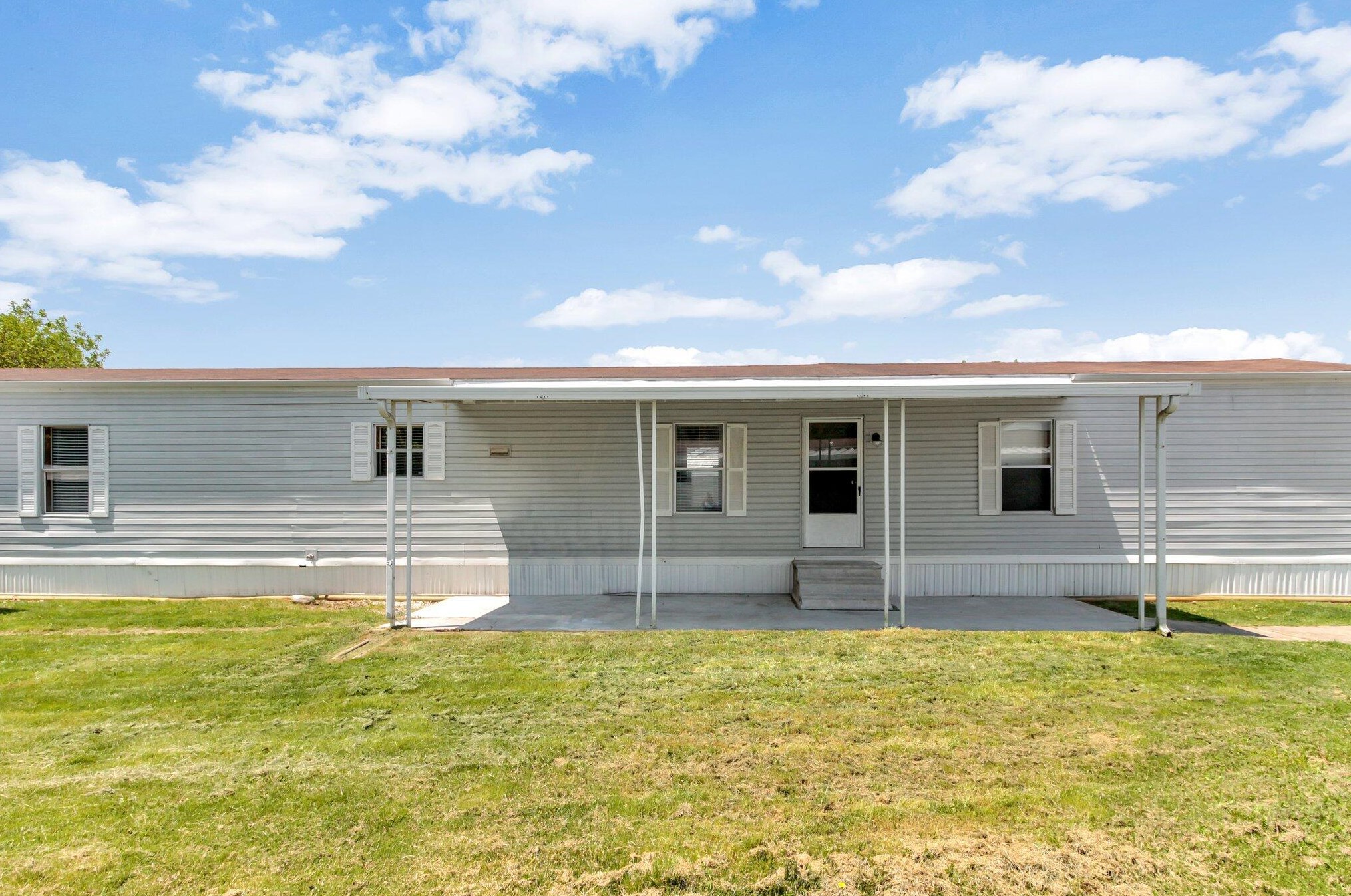 399 Shenandoah Valley Dr, Columbus, OH 43207-4053