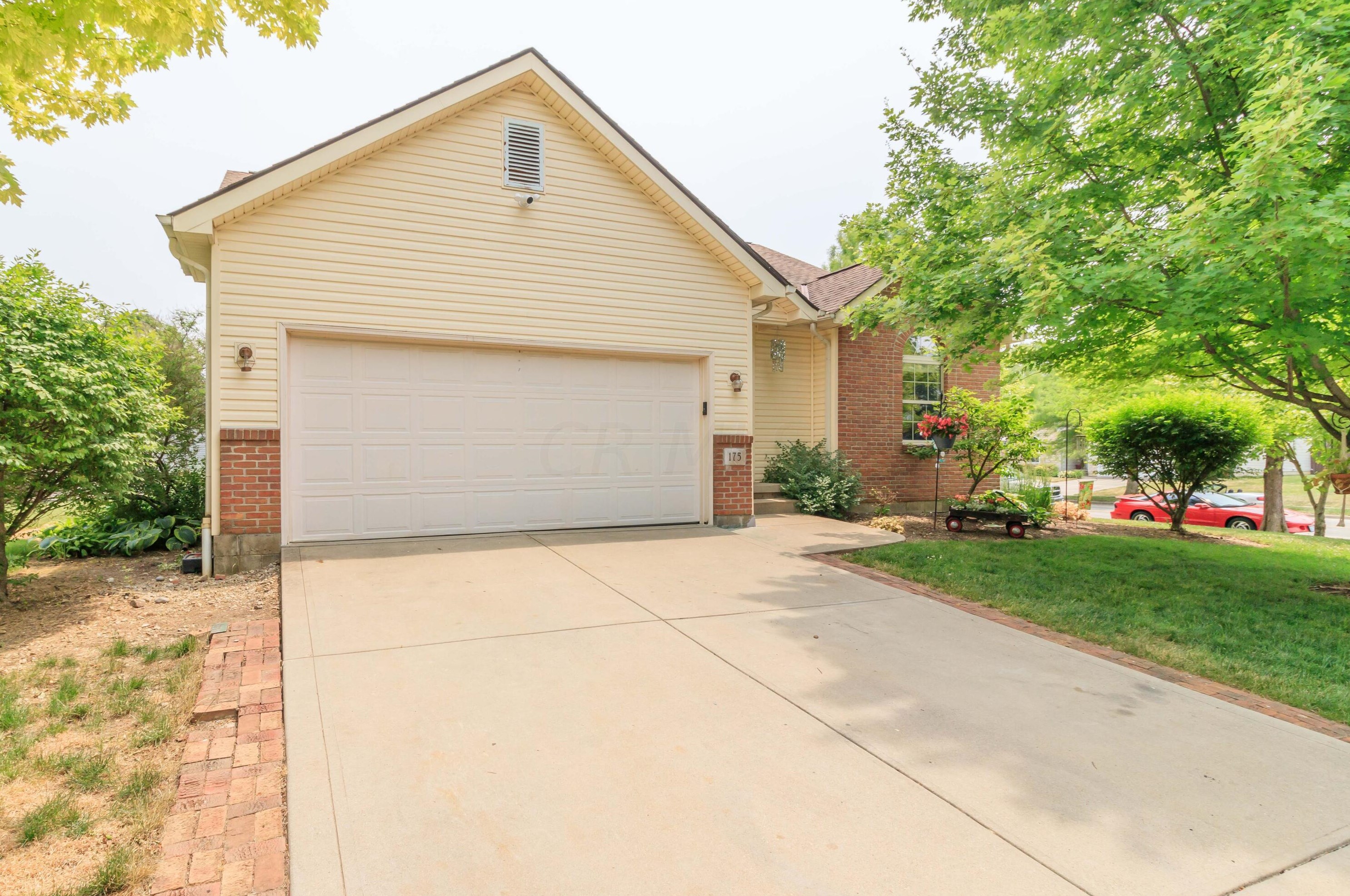 175 Jones Pl, Cnl Wnchstr, OH 43110-2046
