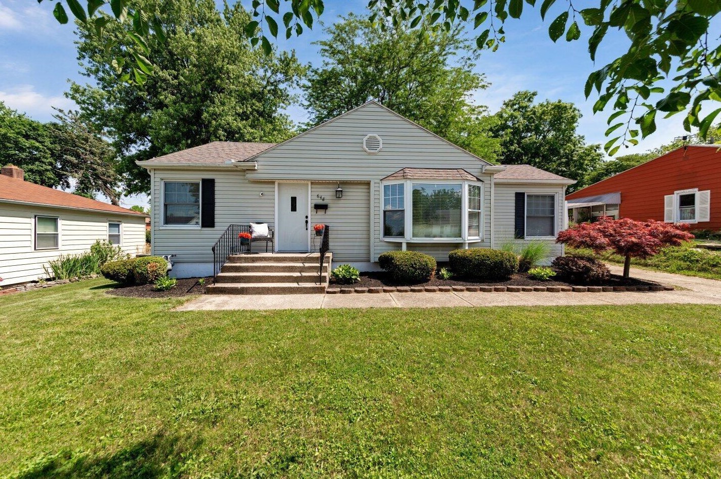 648 Mayhill Rd, Springfield, OH 45504-1250