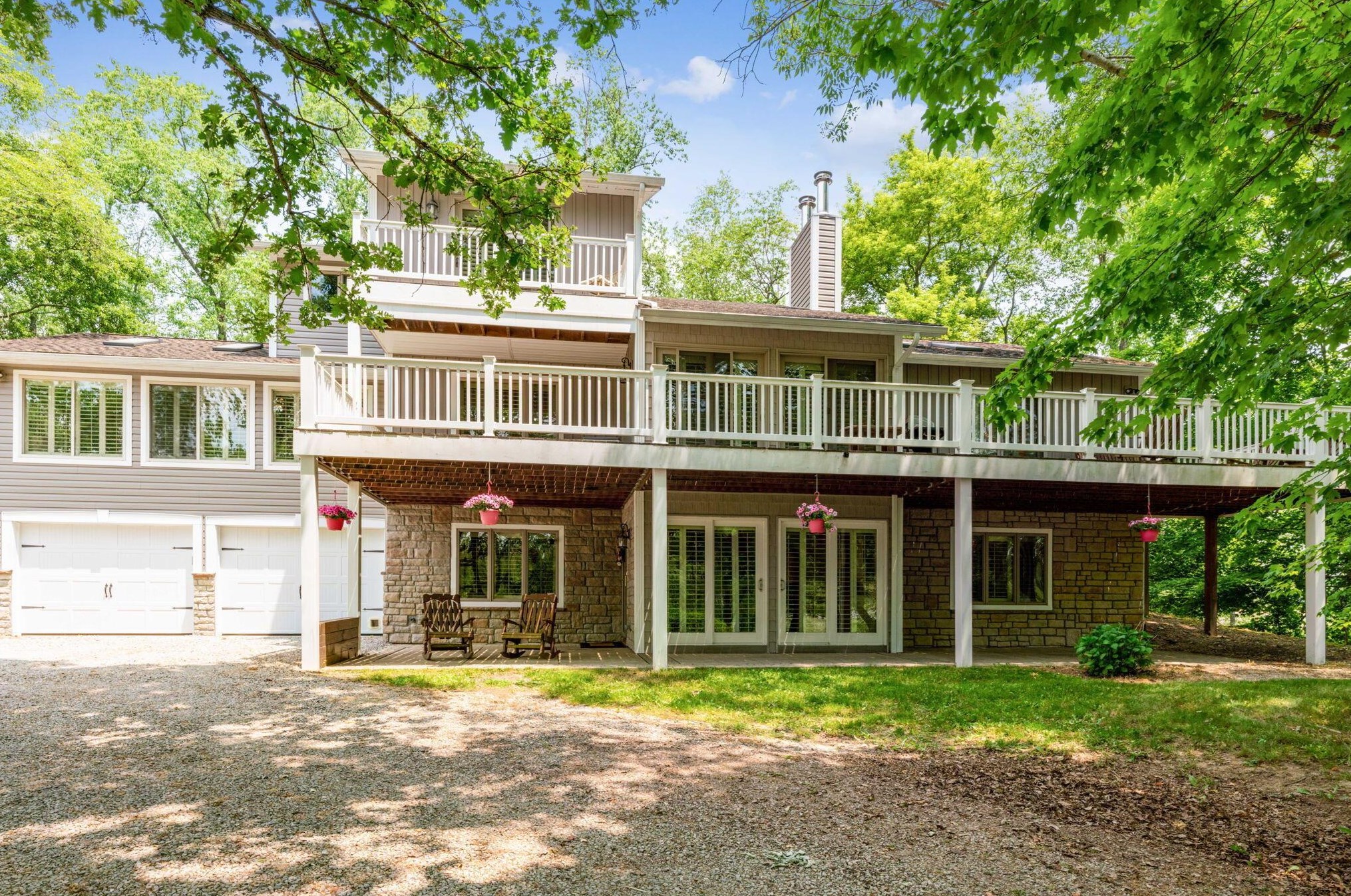 17041 Tulloss Rd, Mount Vernon, OH 43050