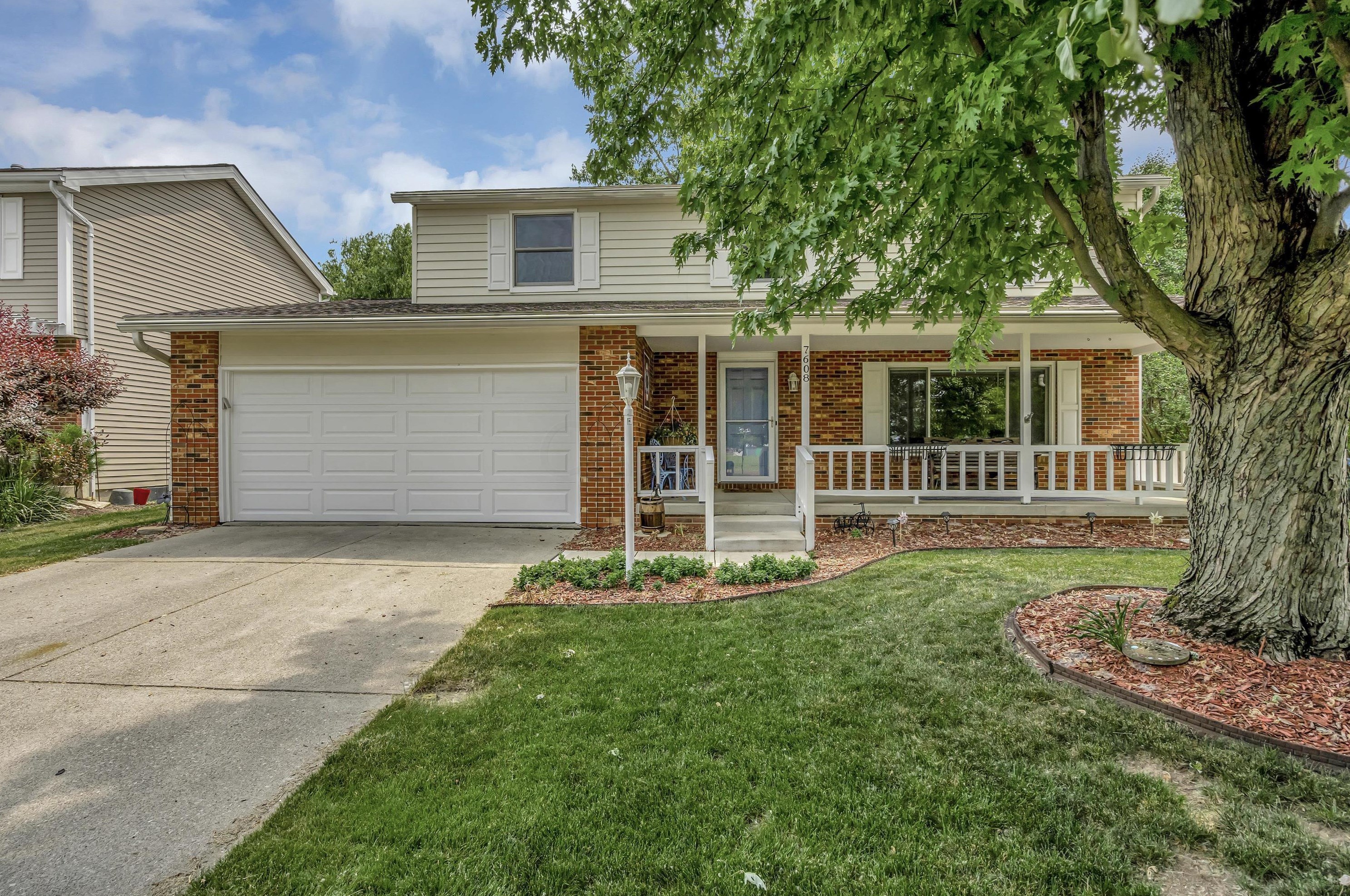 7608 Seddon Dr, Dublin, OH 43016-9597
