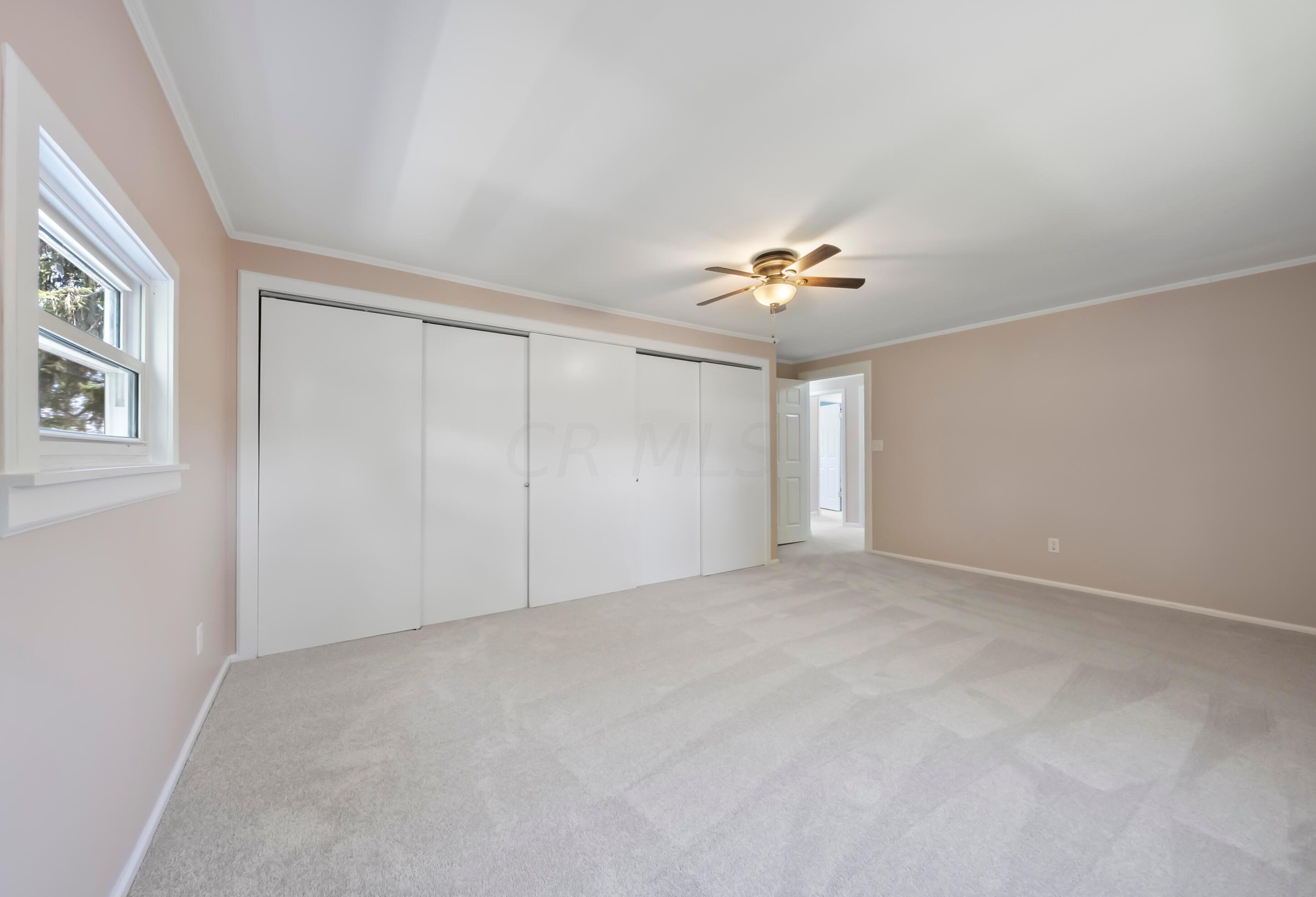 3047 Azelda St, Columbus OH 43224-4011 exterior