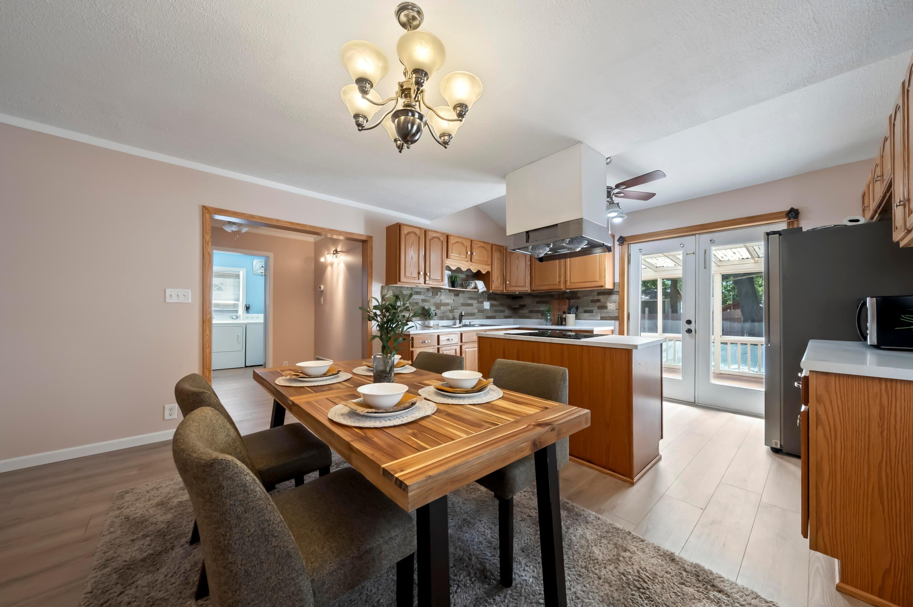 3047 Azelda St, Columbus OH 43224-4011 exterior