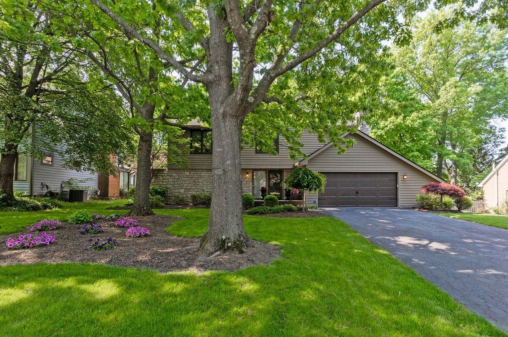 610 Sycamore Mill Dr, Columbus, OH 43230-2262