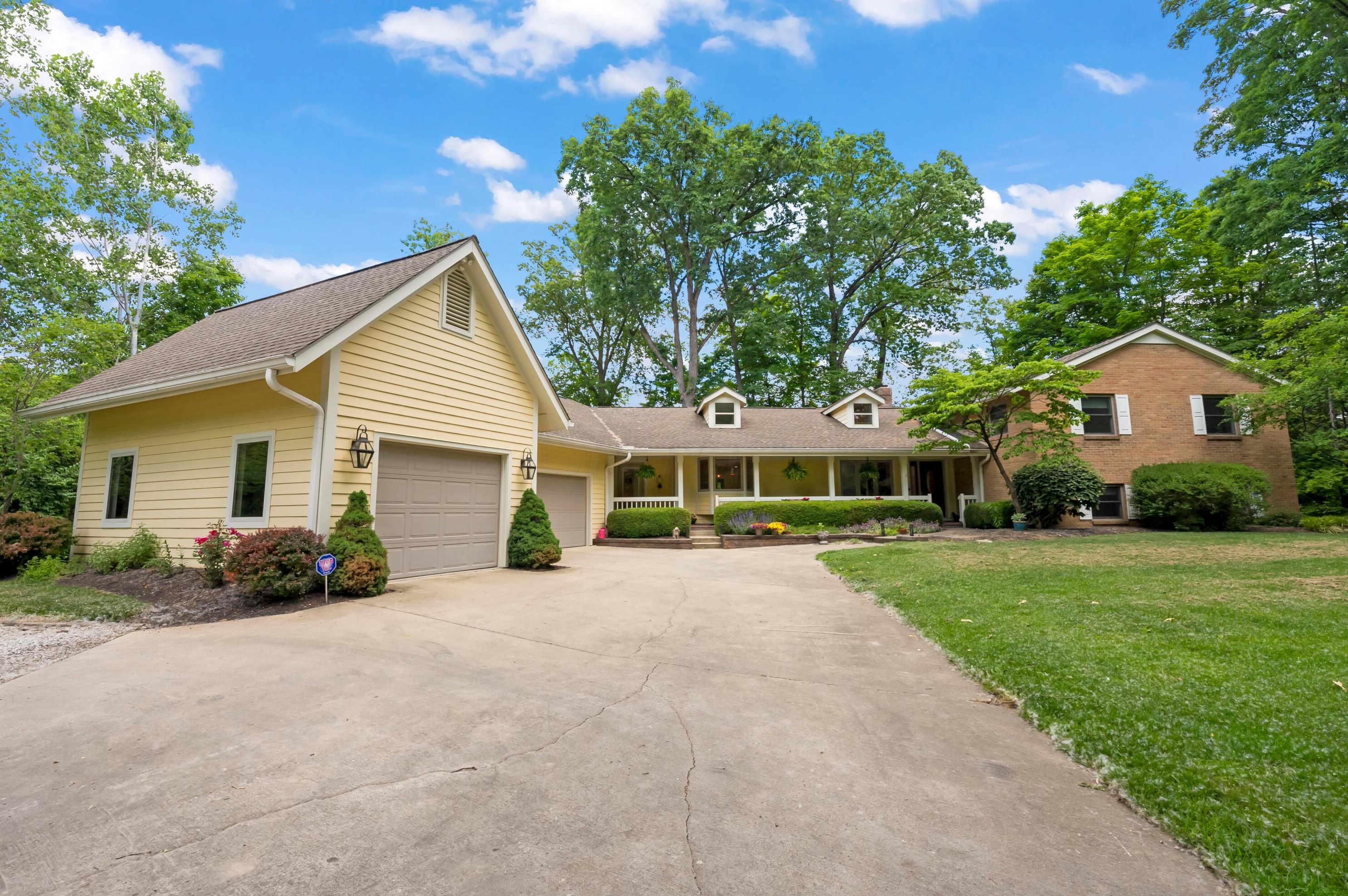 690 Havens Corners Rd, Columbus, OH 43230-3112