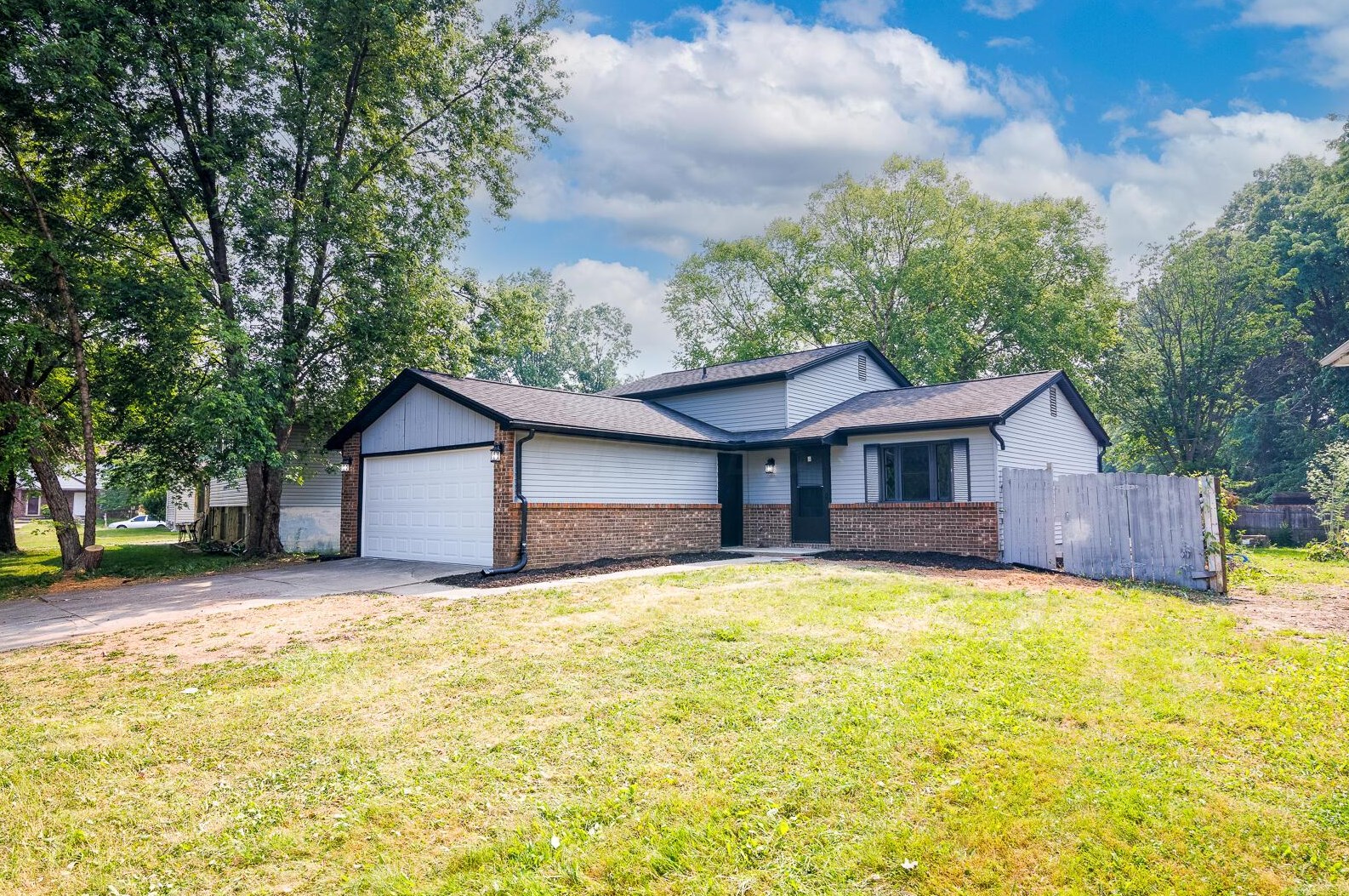 3518 Meldrake St, Columbus OH  43230-1624 exterior