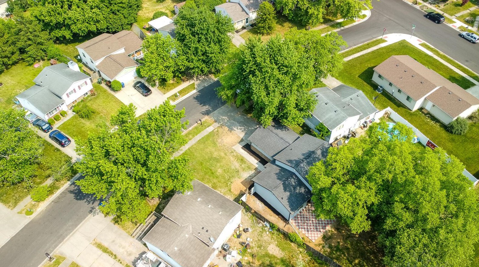 3518 Meldrake St, Columbus OH  43230-1624 exterior