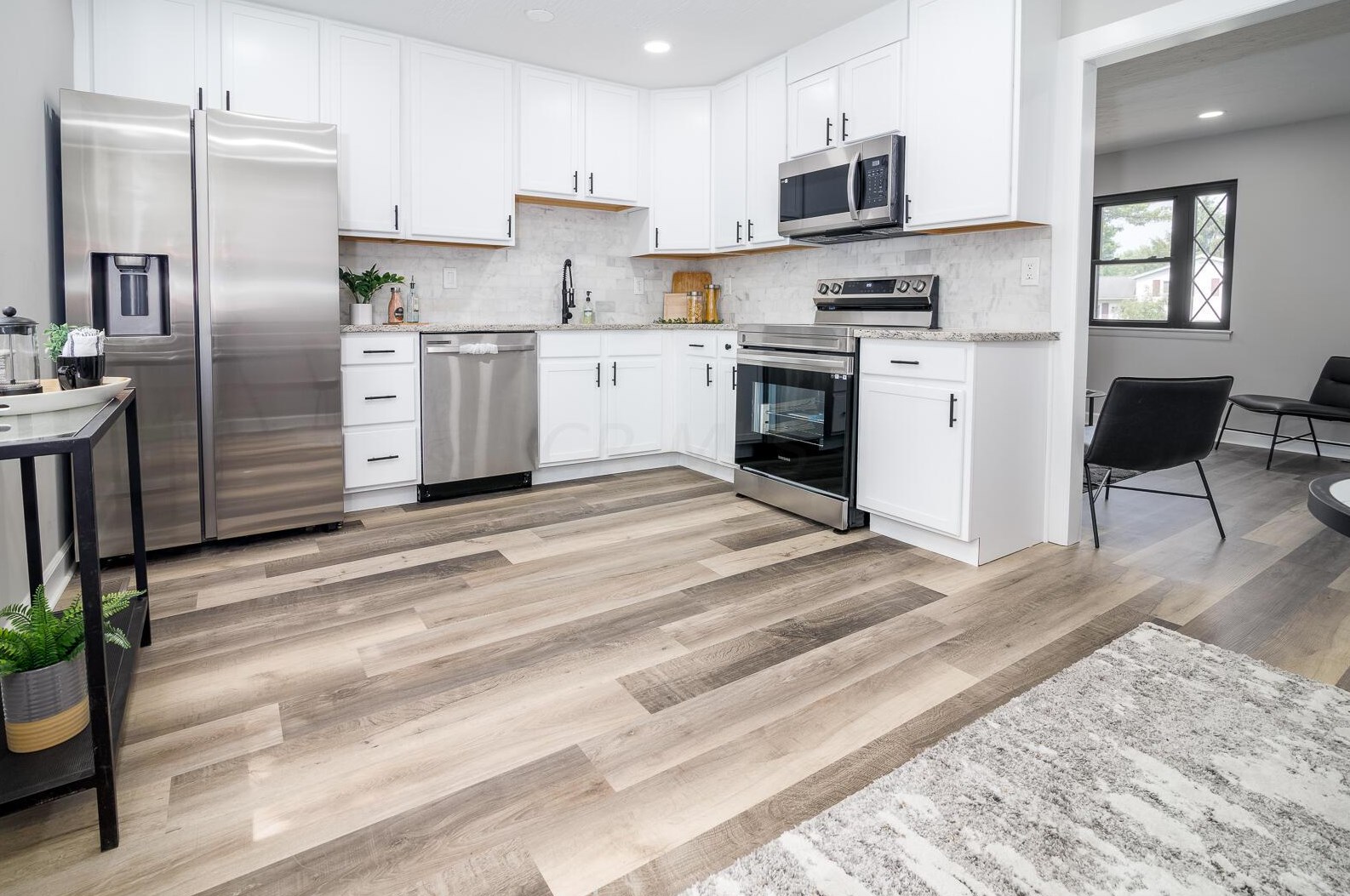 3518 Meldrake St, Columbus OH  43230-1624 exterior