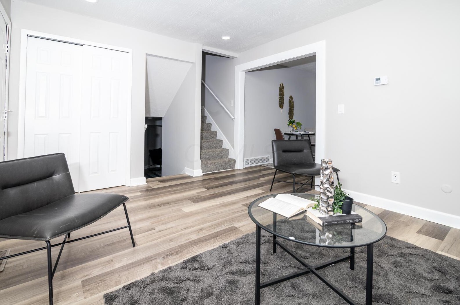 3518 Meldrake St, Columbus OH  43230-1624 exterior