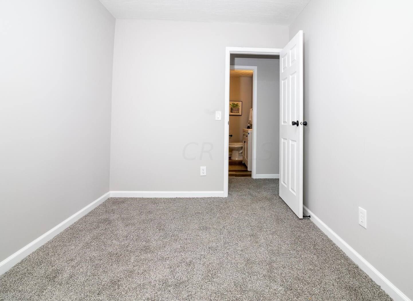 3518 Meldrake St, Columbus OH  43230-1624 exterior