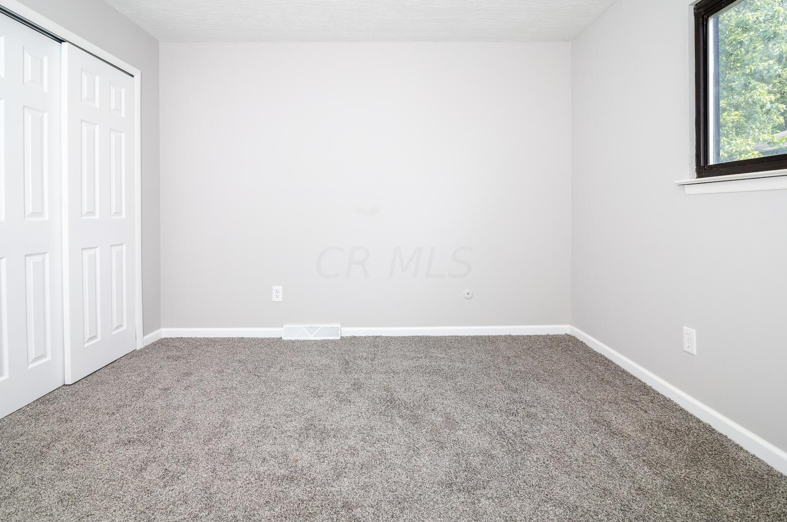 3518 Meldrake St, Columbus OH  43230-1624 exterior