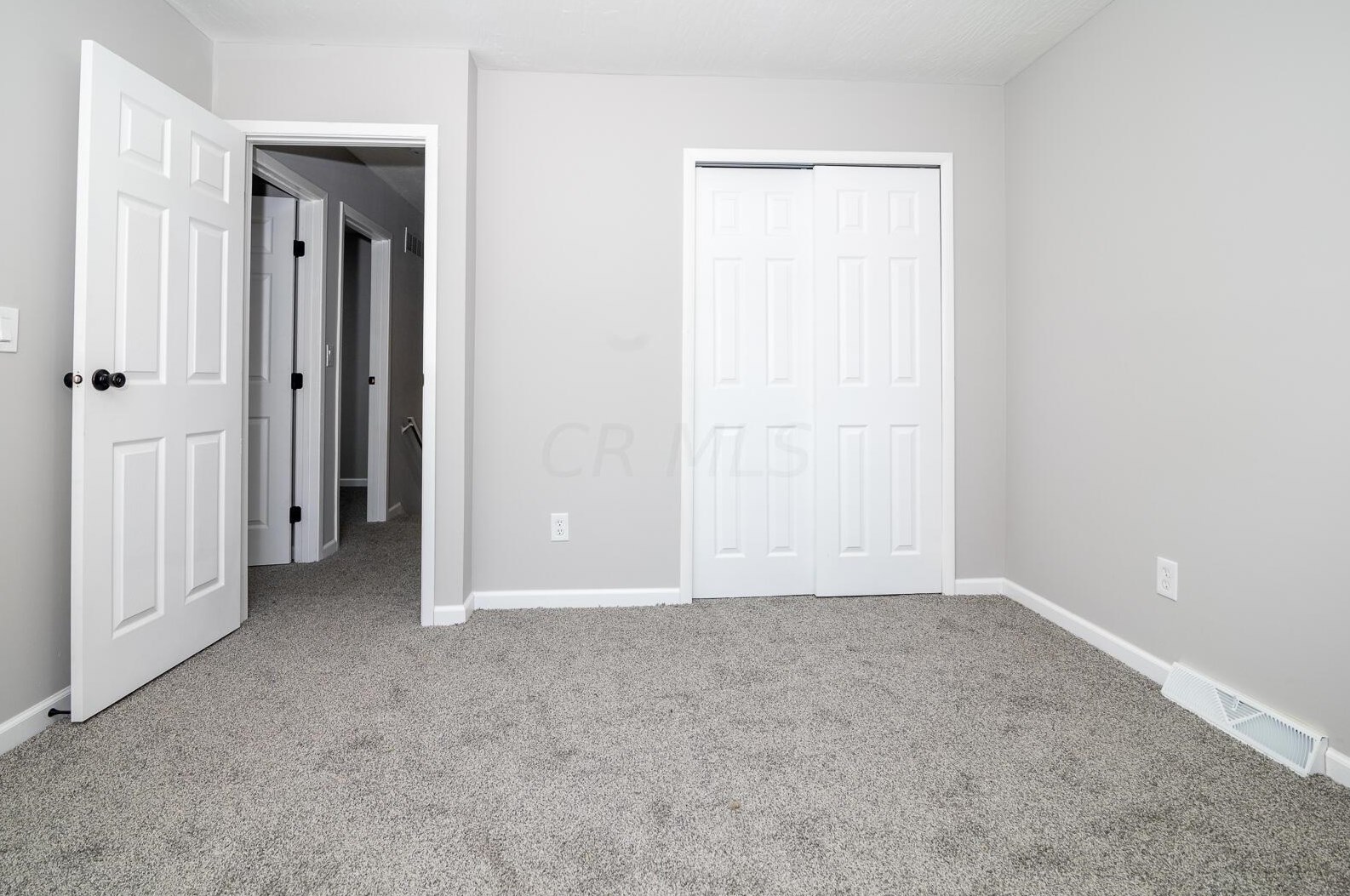 3518 Meldrake St, Columbus OH  43230-1624 exterior