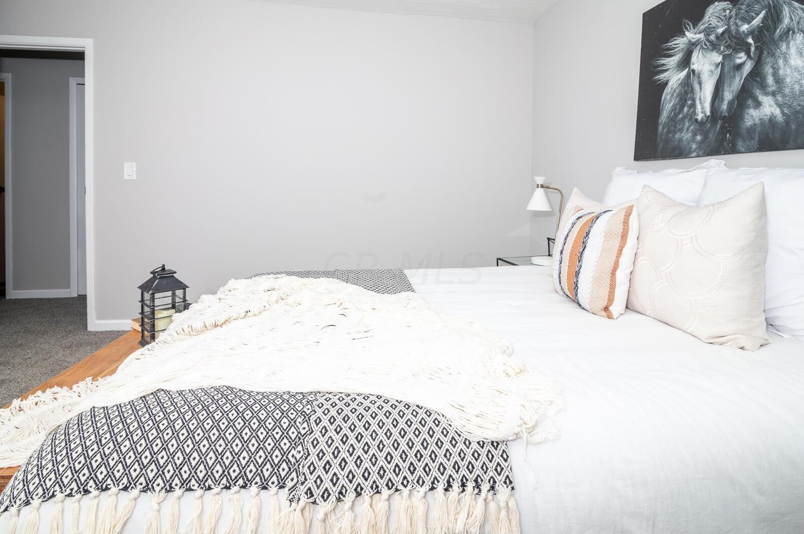 3518 Meldrake St, Columbus OH  43230-1624 exterior