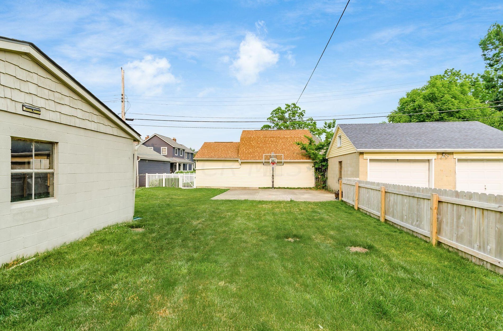 1272 Elmwood Ave, Columbus OH  43212-3278 exterior