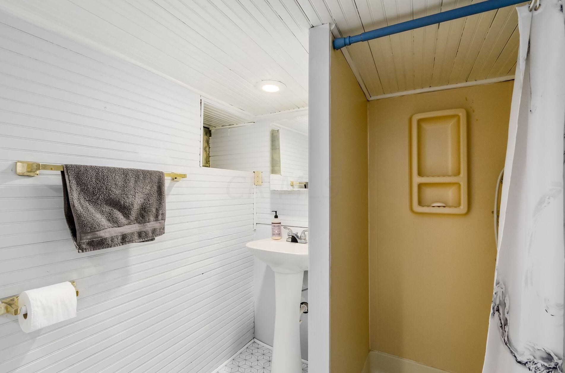 1272 Elmwood Ave, Columbus OH  43212-3278 exterior