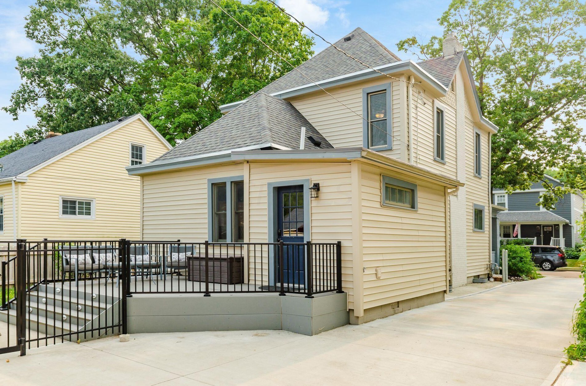 1272 Elmwood Ave, Columbus OH  43212-3278 exterior