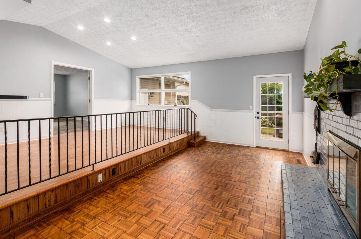 3625 Pegg Ave, Columbus OH 43214-2934 exterior