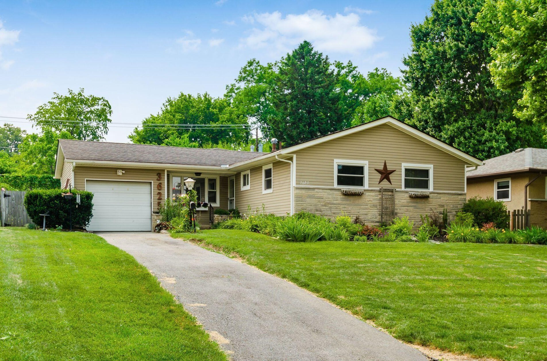 3625 Pegg Ave, Columbus, OH 43214-3413