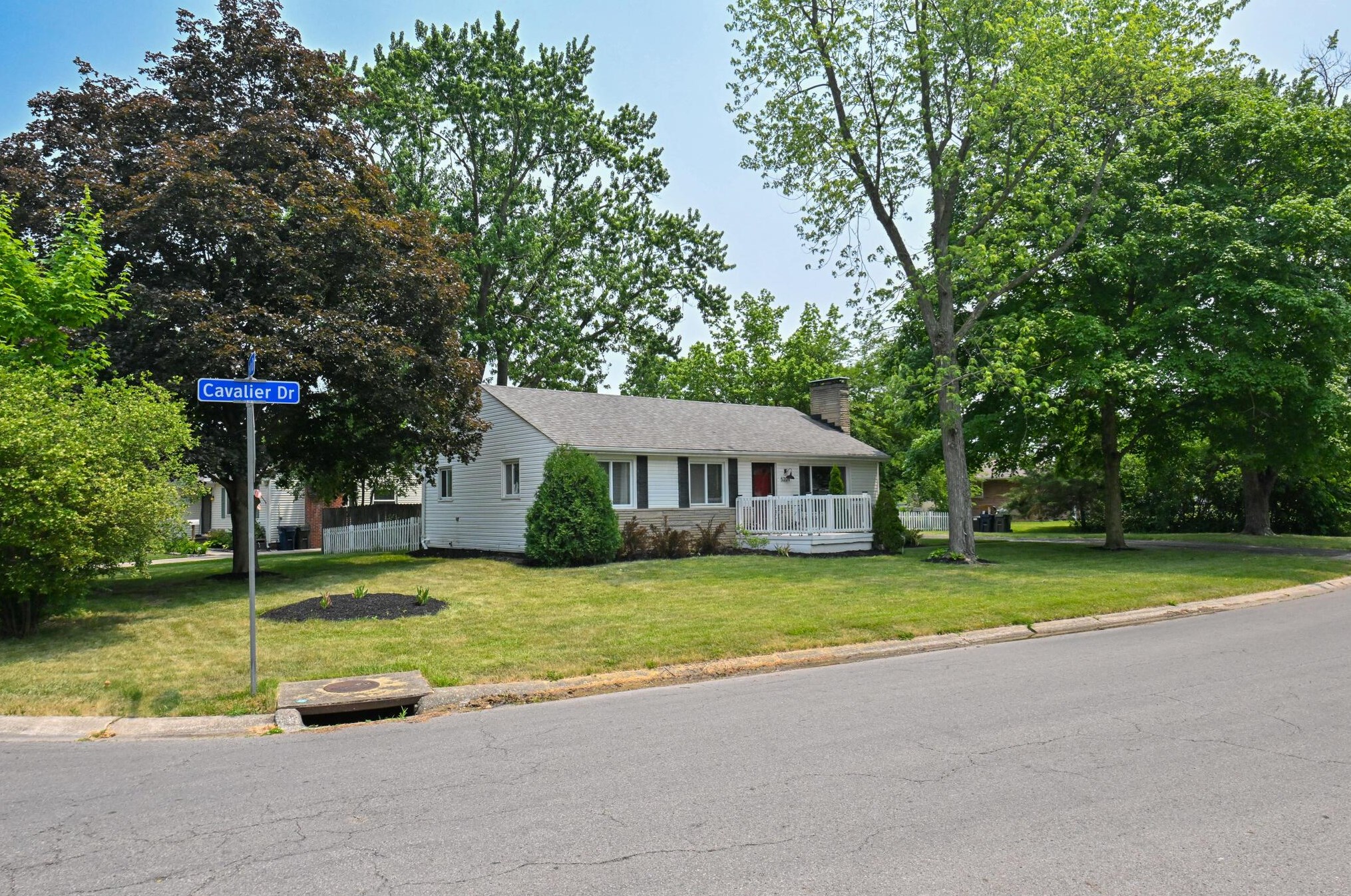 5224 Cavalier Dr, Hilliard, OH 43026-1739