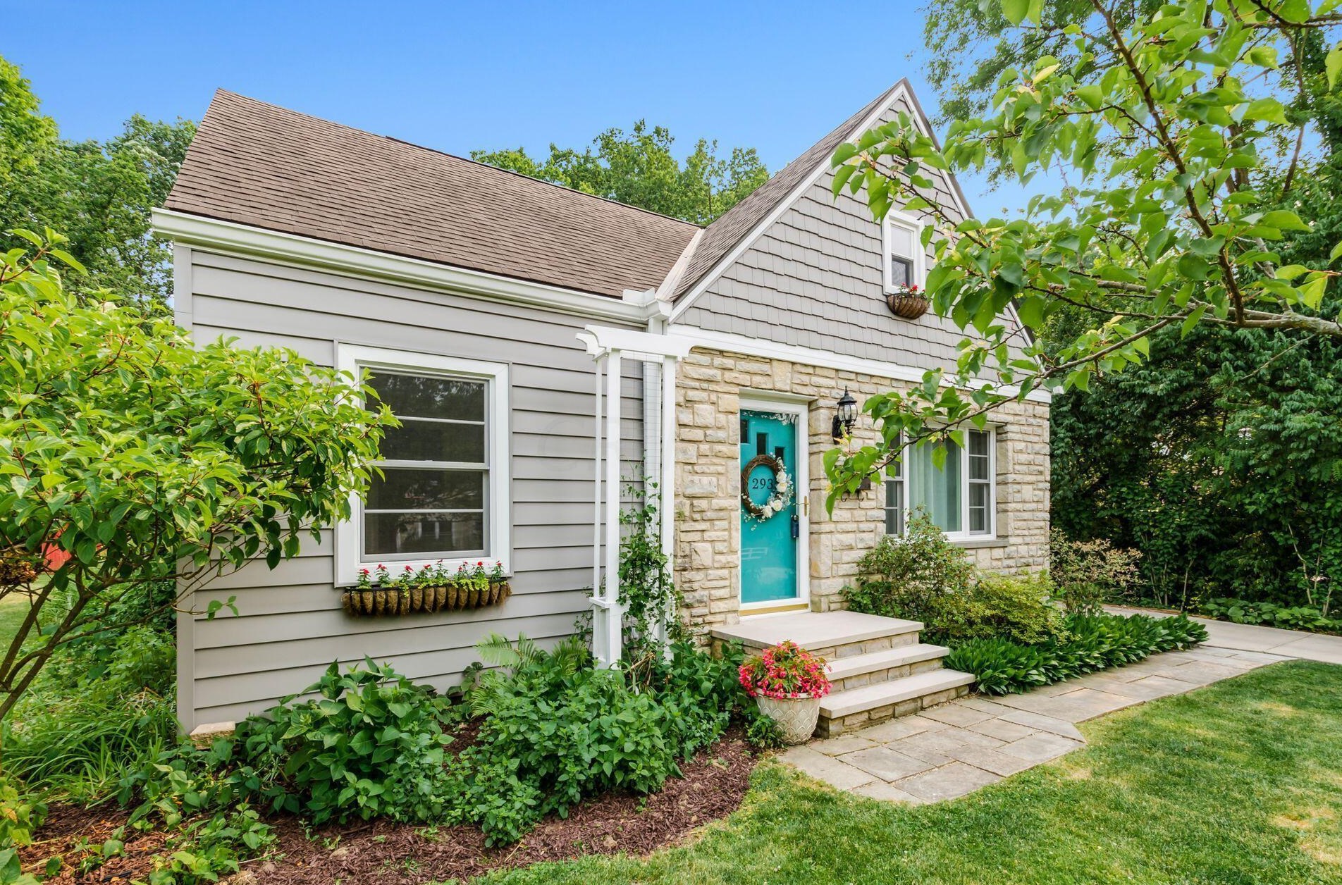 293 Deland Ave, Columbus, OH 43214-3027
