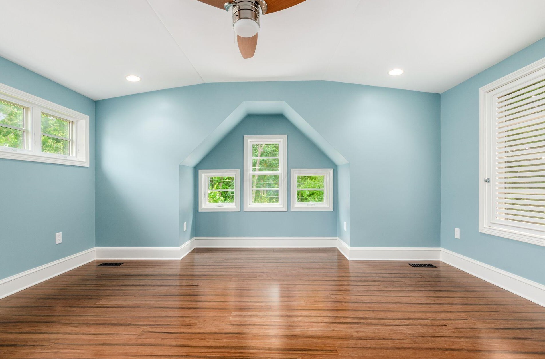 293 Deland Ave, Columbus OH 43214-3025 exterior