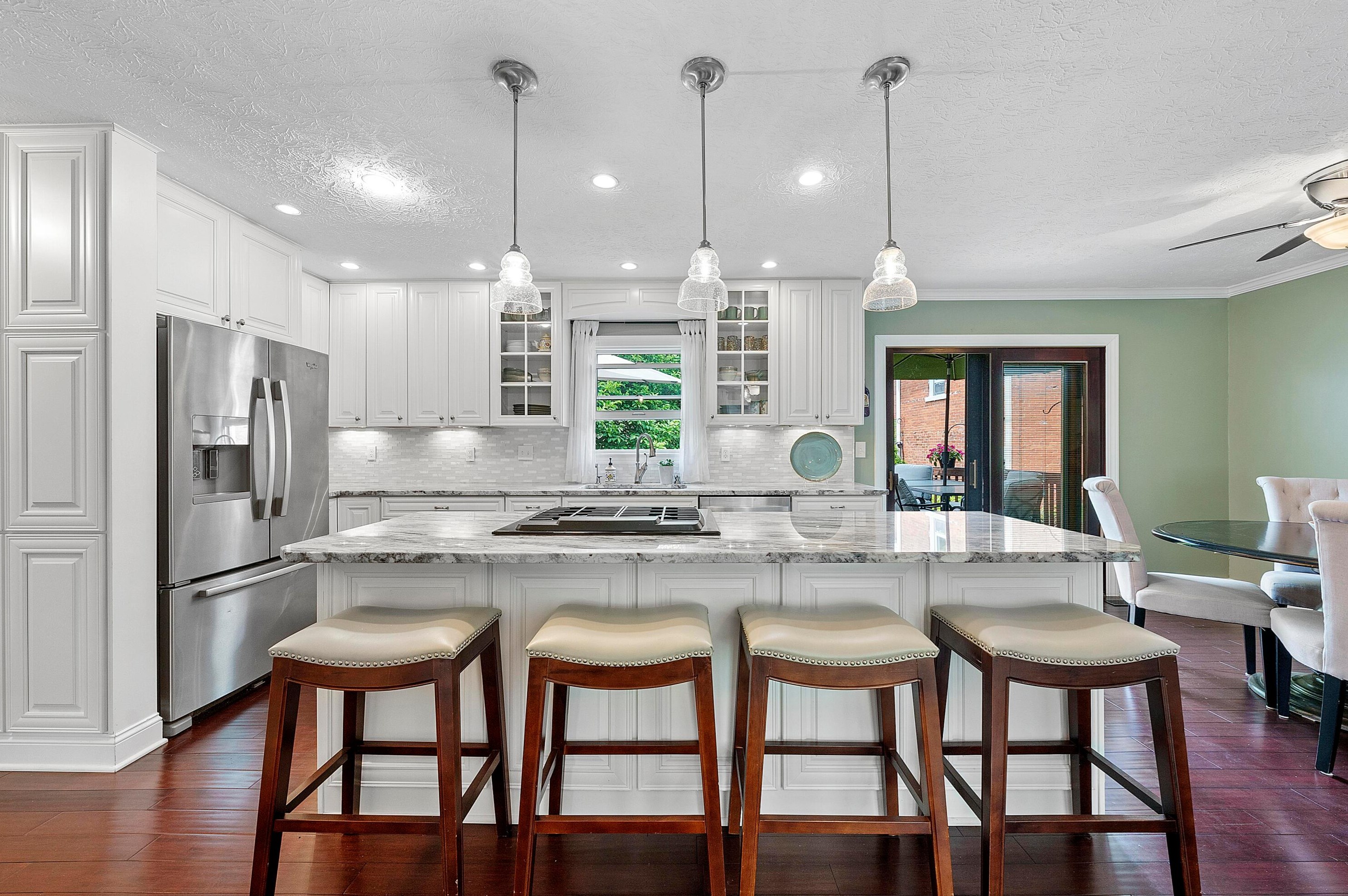 206 2 Ave, Columbus OH 43201-3410 exterior