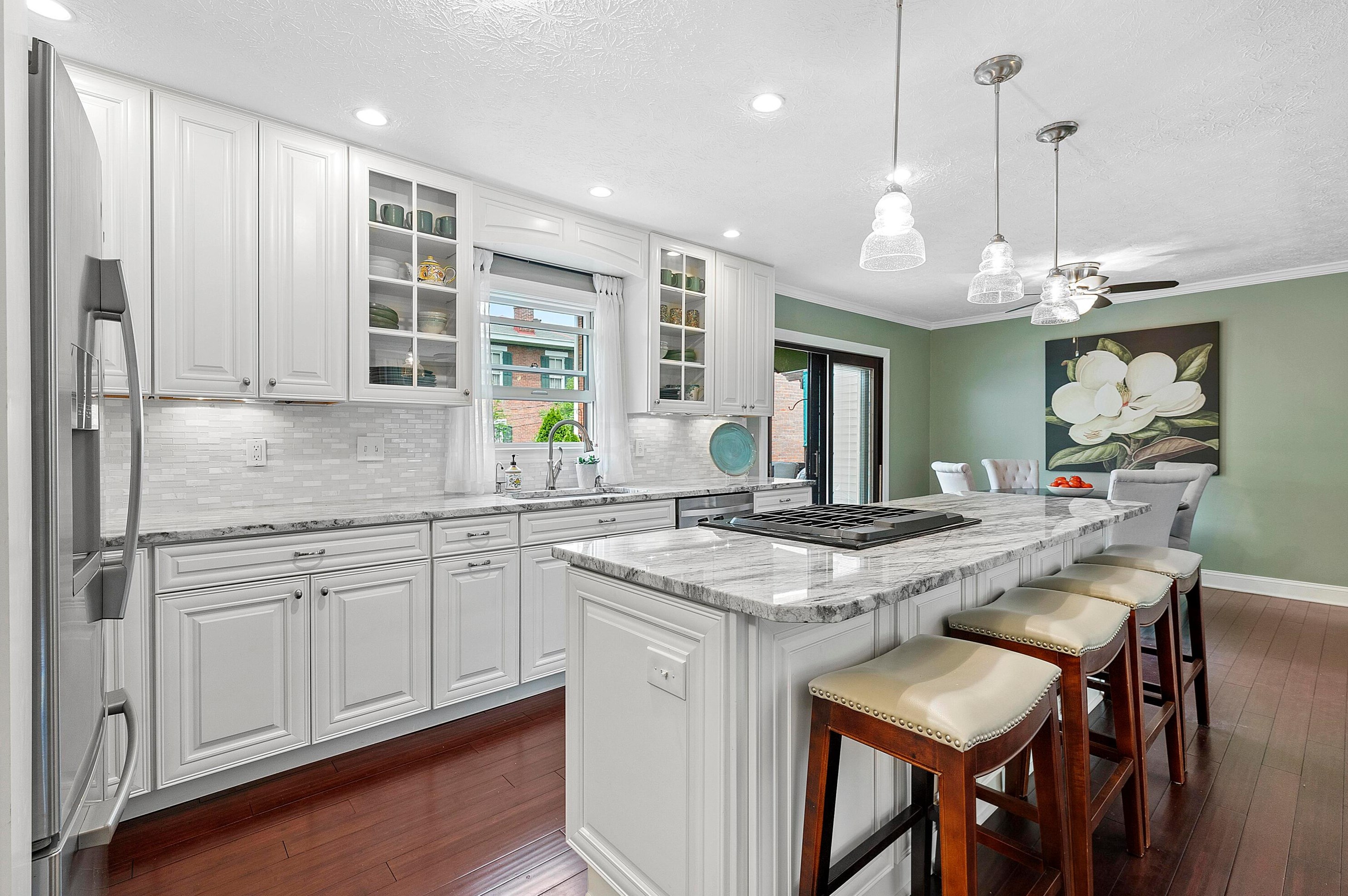 206 2 Ave, Columbus OH 43201-3410 exterior