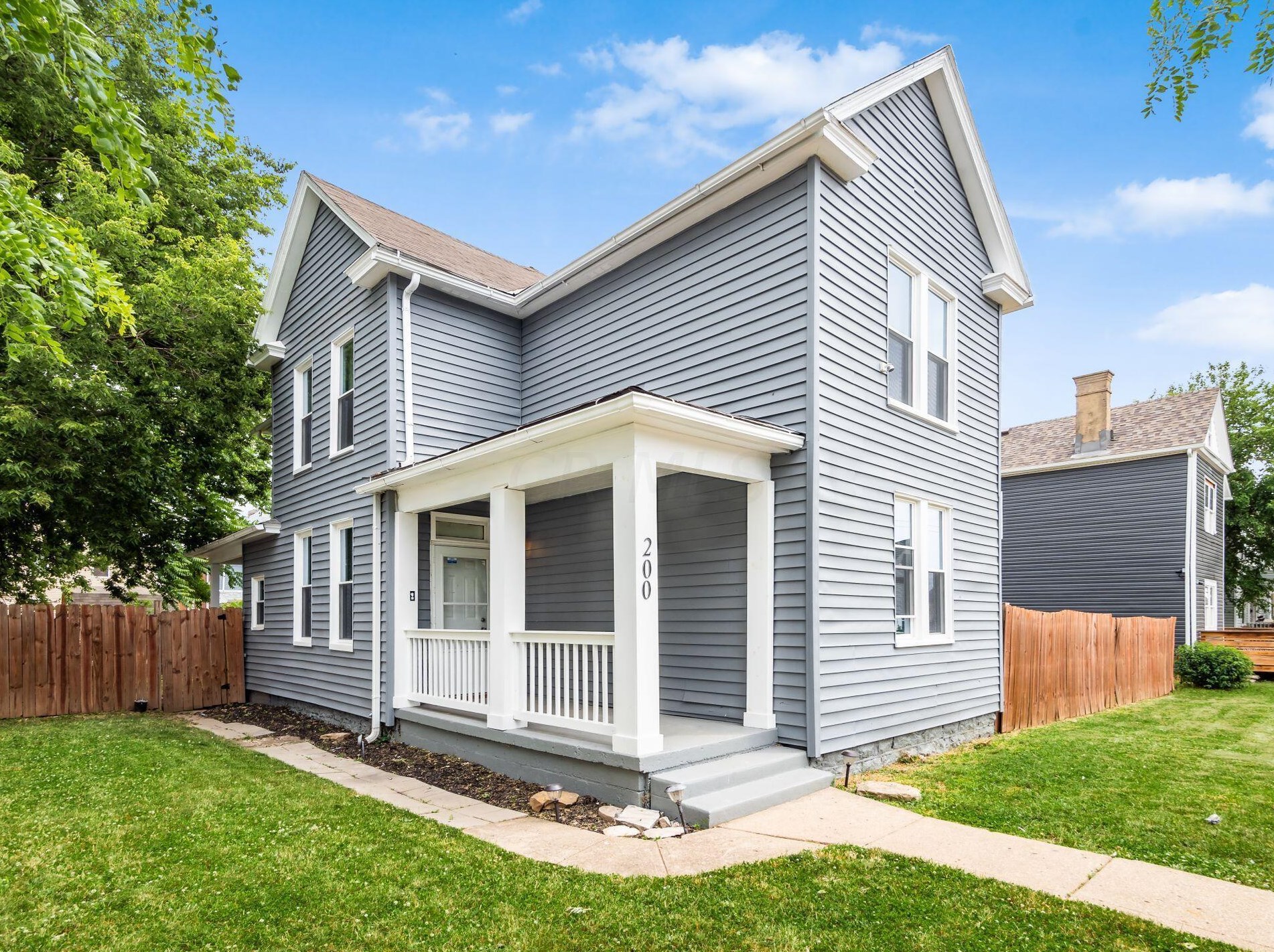200 Cypress Ave, Columbus, OH 43223-1406