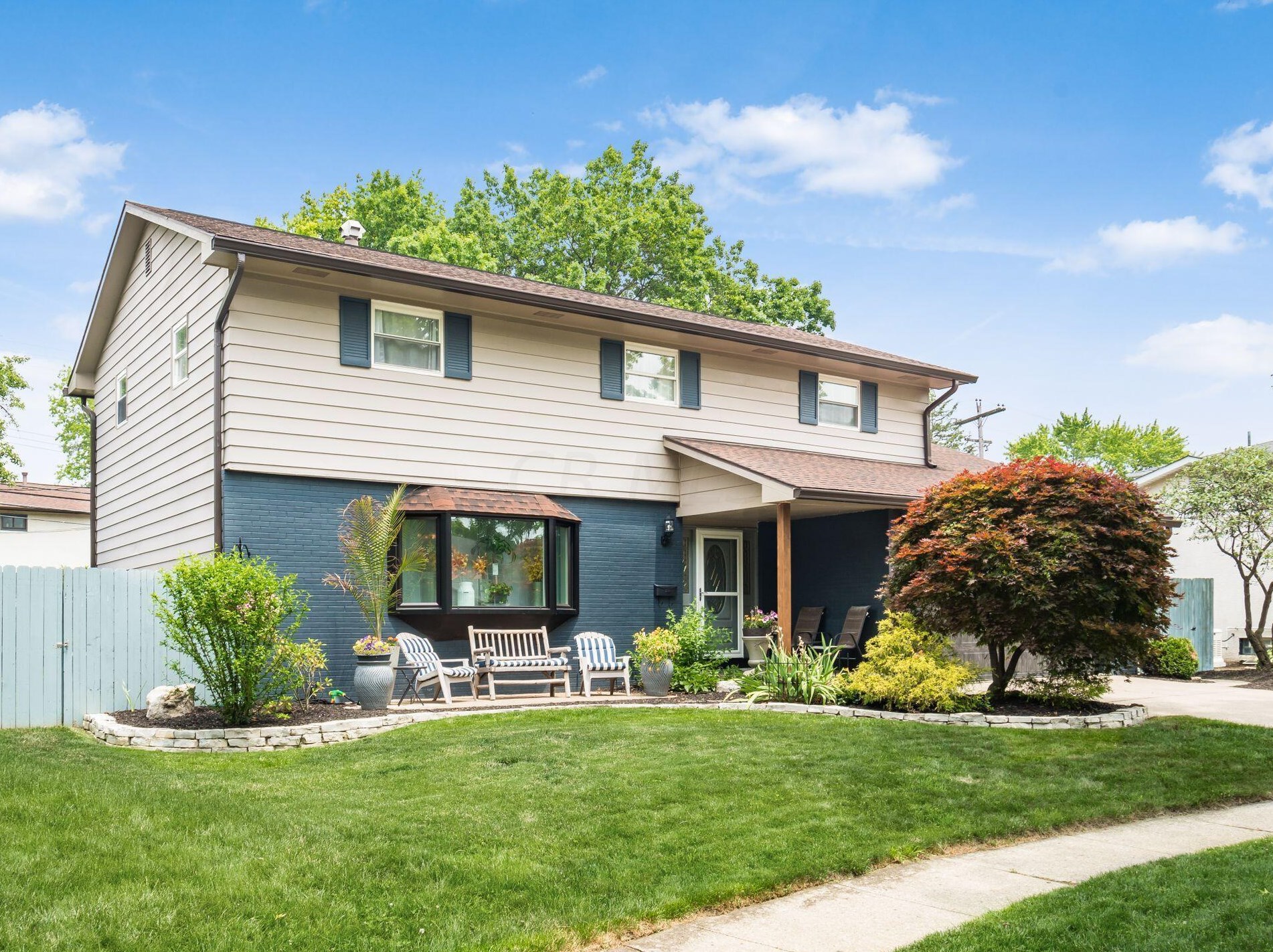 1608 Sugarmaple Ct, Columbus, OH 43229-5219