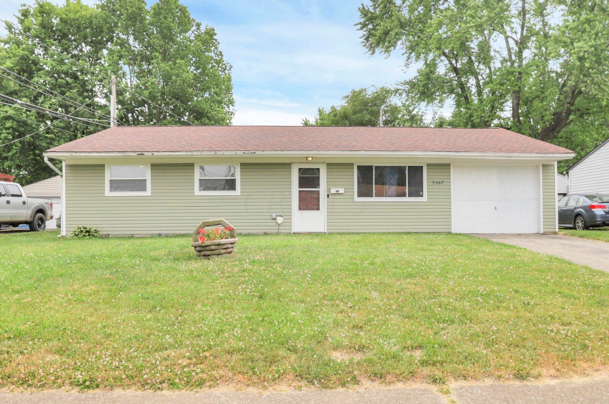 5367 Sedalia Dr, Columbus, OH 43232-6389
