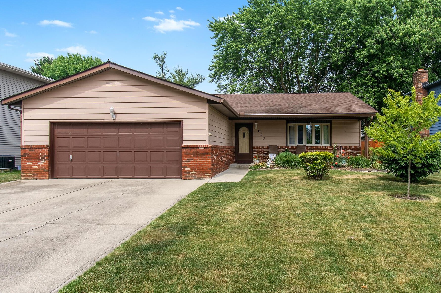 645 Presidential Way, Delaware, OH 43015-1127