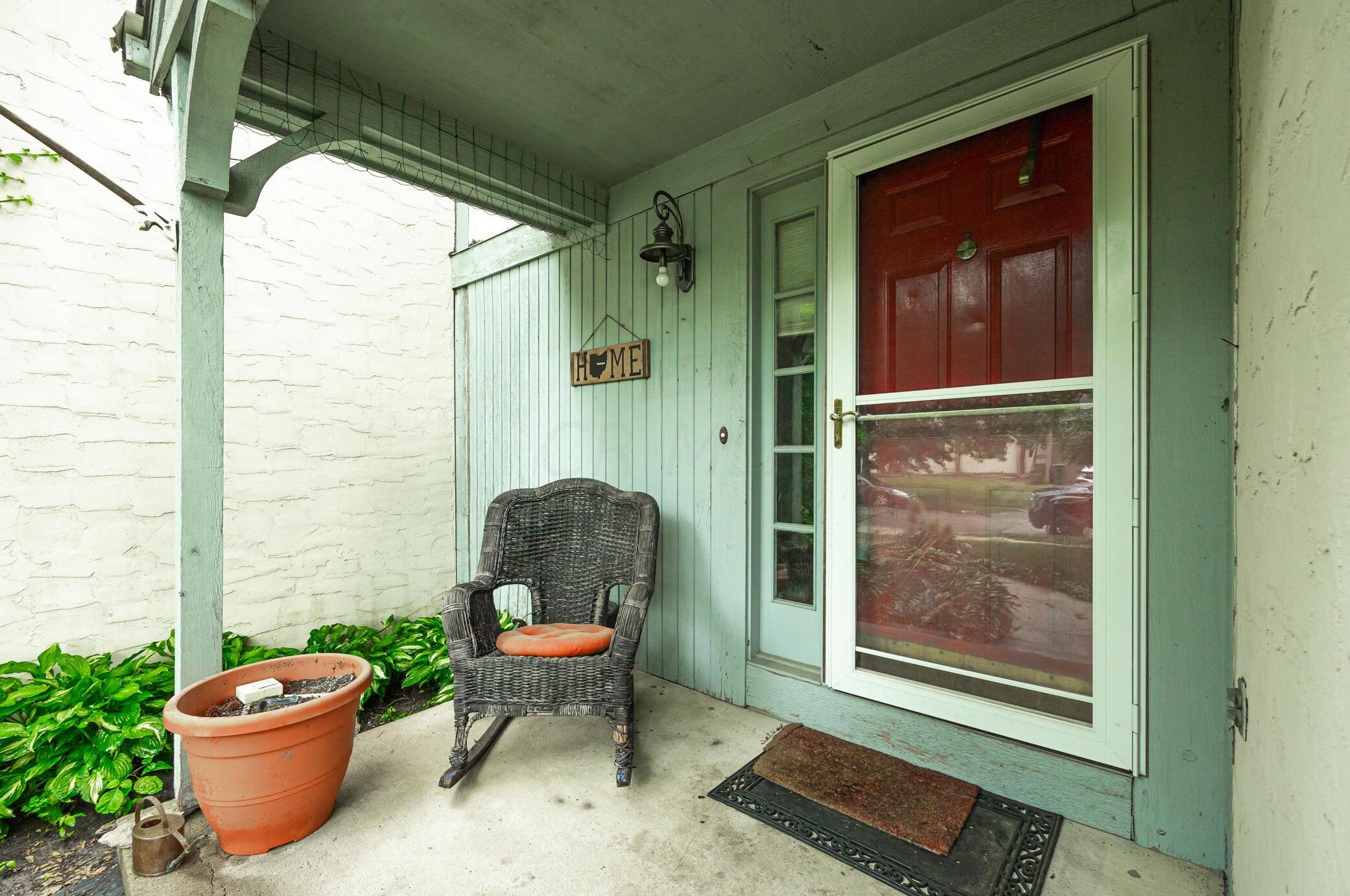 914 Bluffway Dr, Columbus, OH 43235-1730
