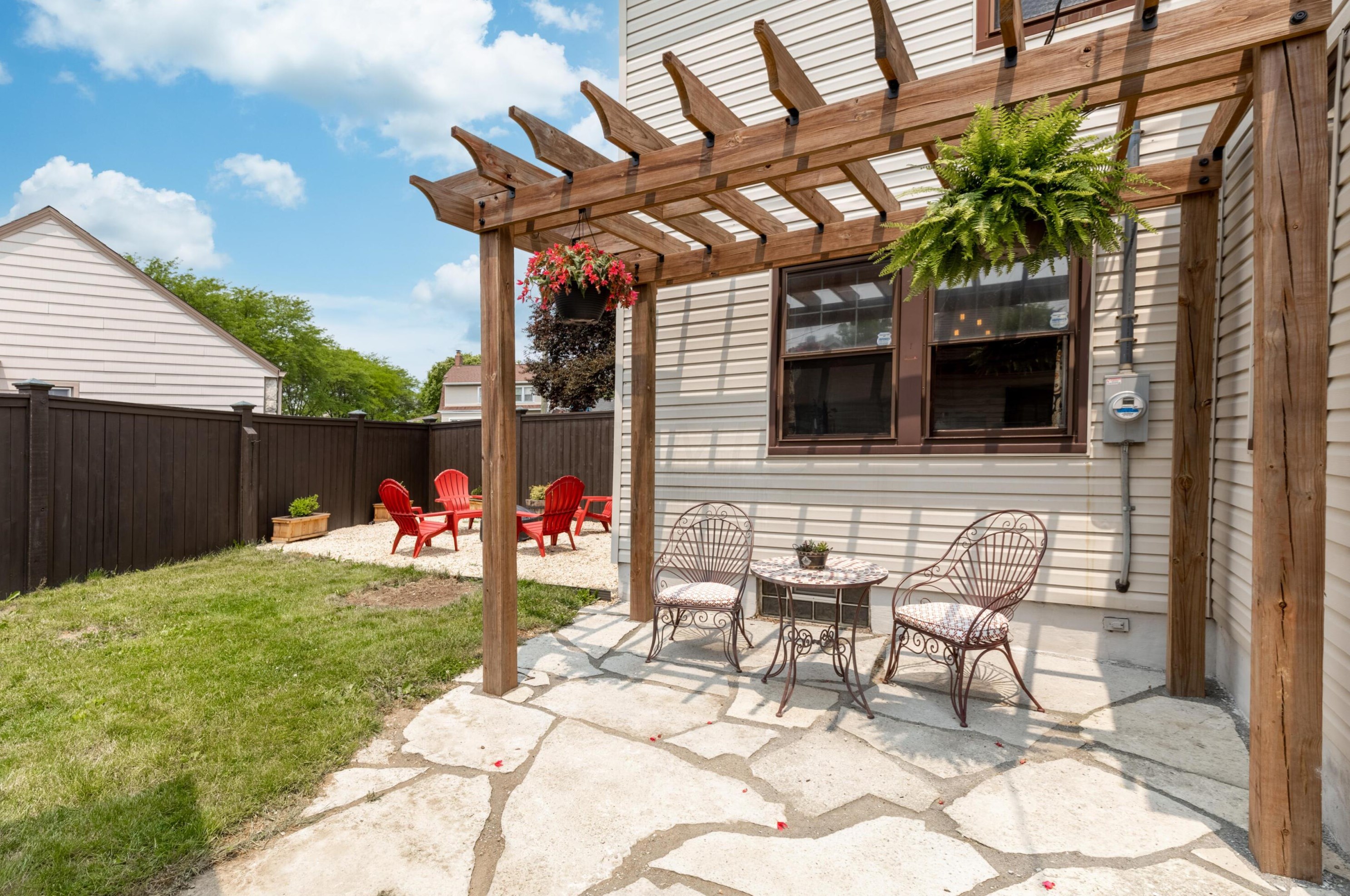 133 Guernsey Ave, Columbus OH 43204-2577 exterior