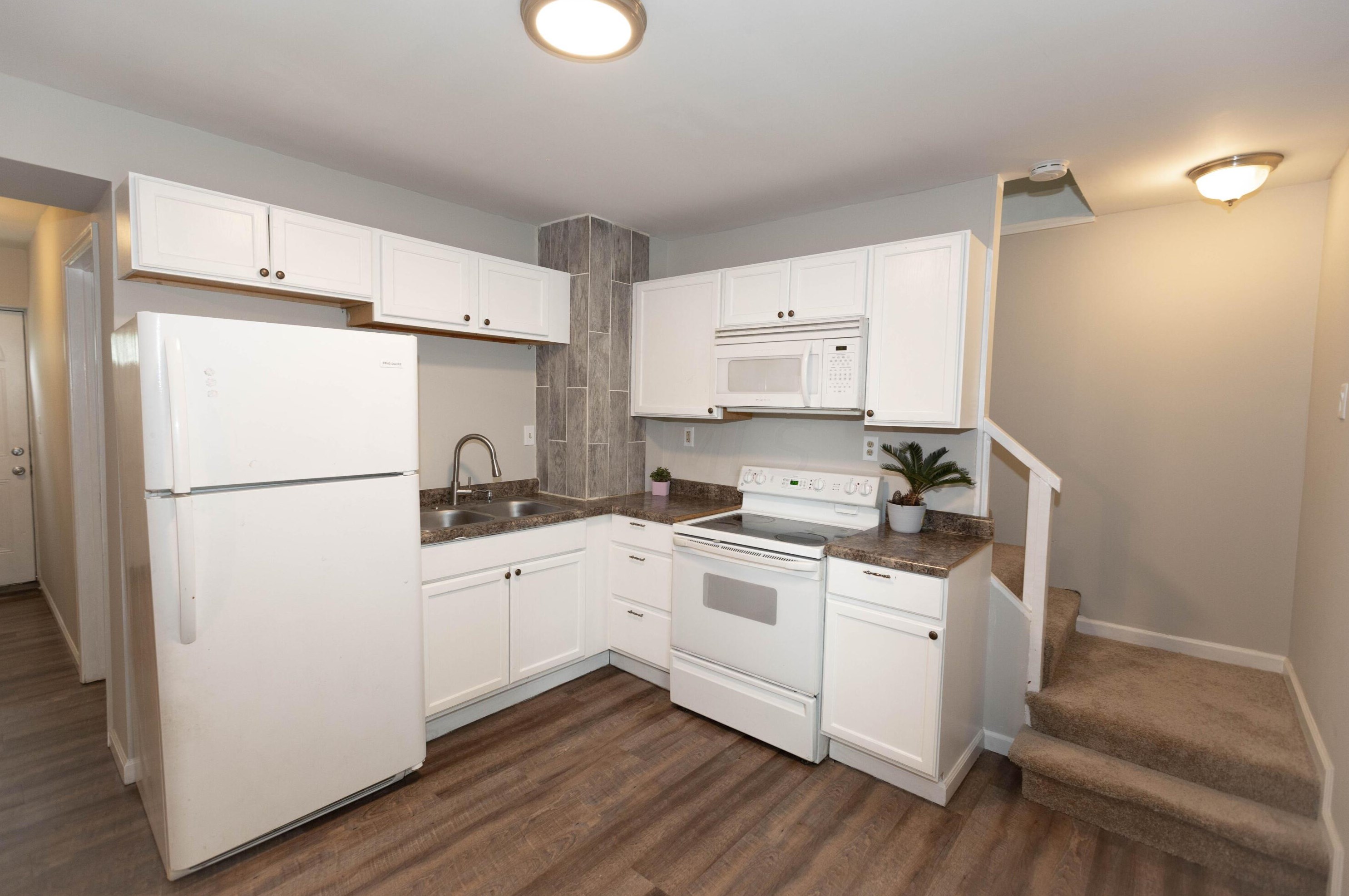 1244 Augmont Ave, Columbus OH  43207-3242 exterior