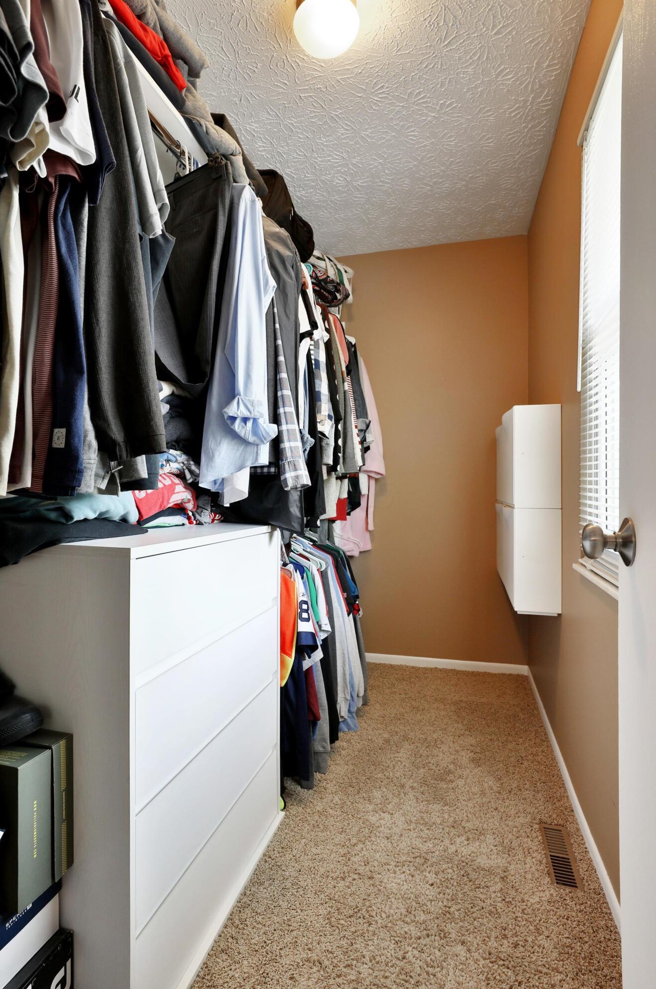 3642 Pinwherry Ct, Columbus OH 43221-5241 exterior