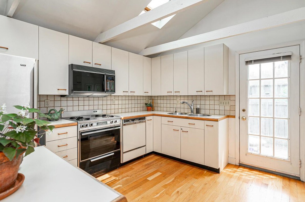 191 Jackson St, Columbus OH 43206-1228 exterior